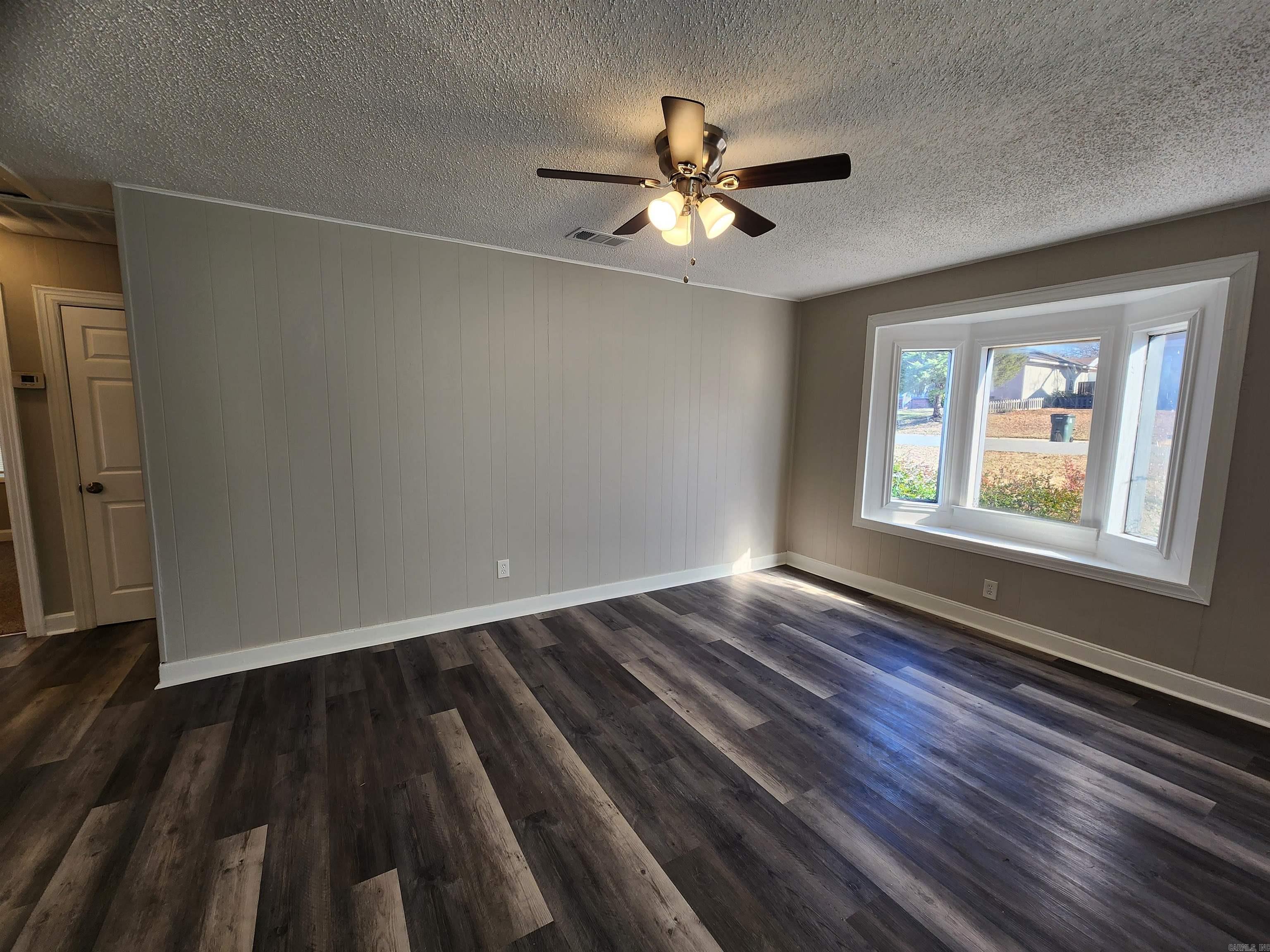 PINE FOREST - Residential