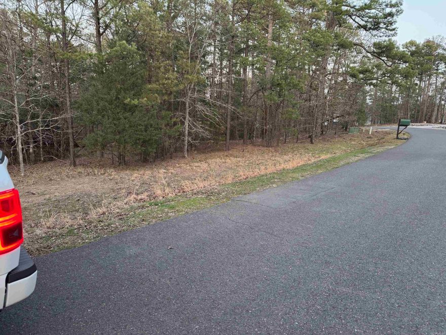 PONCE GOLF COURSE CLOSE...LAKE BALBOA NEARBY...CALL TODAY FOR MORE DETAILS...
