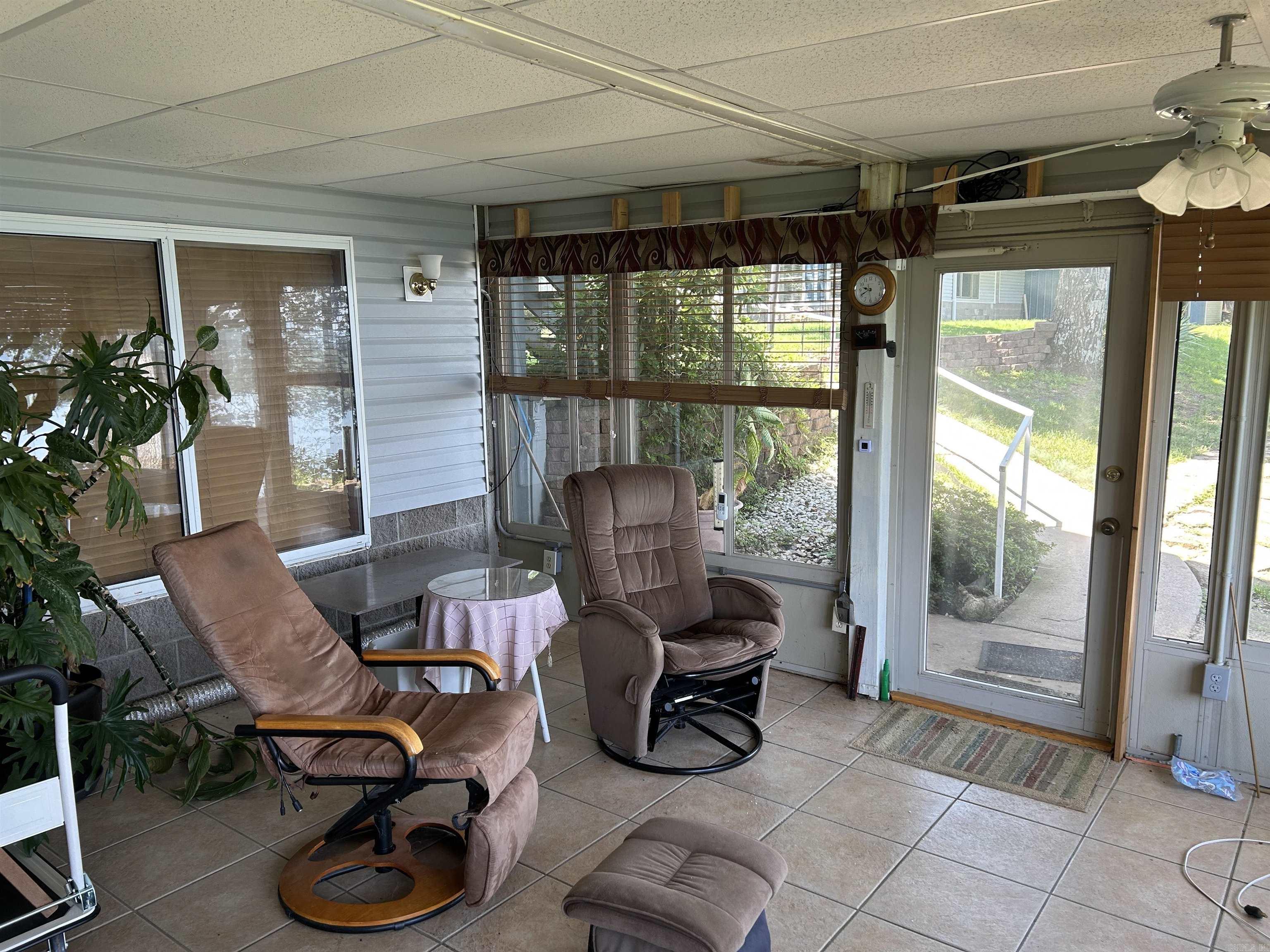 CLIFFVIEW TRACTS - Residential