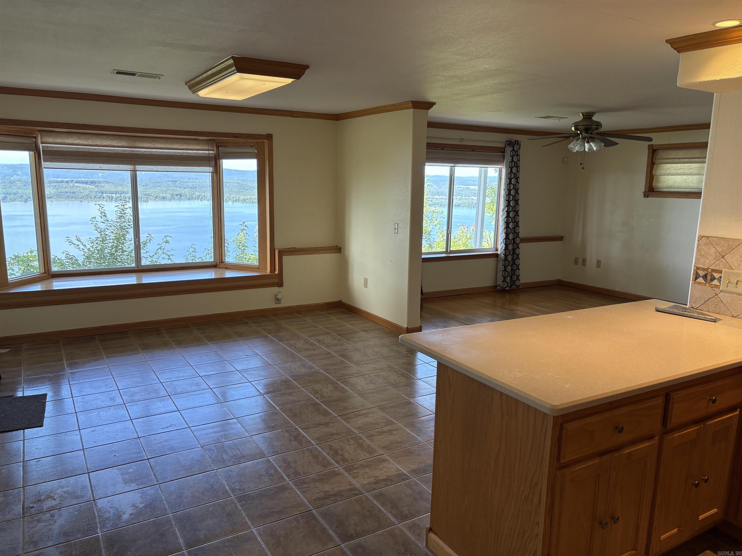 CLIFFVIEW TRACTS - Residential