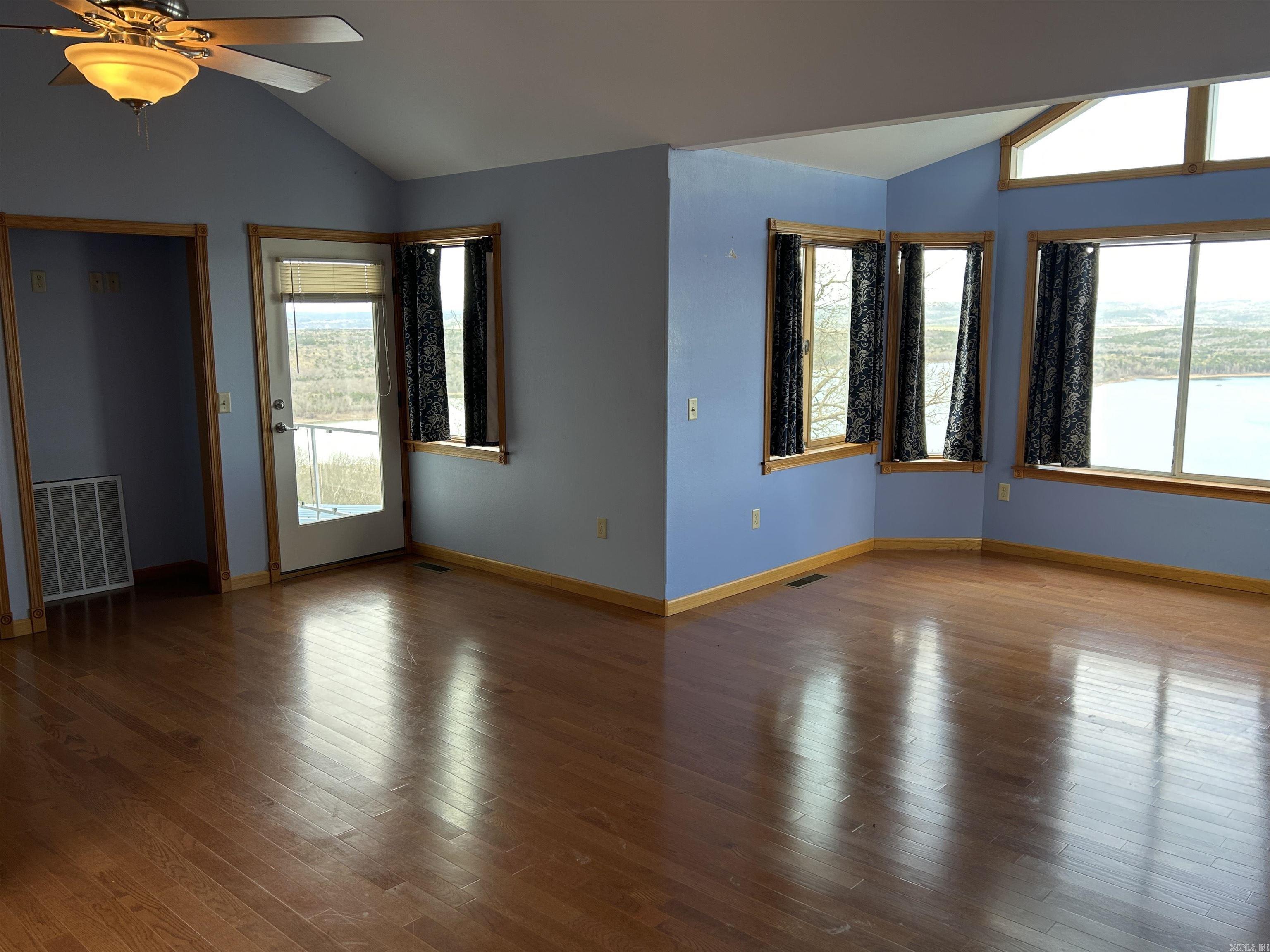 CLIFFVIEW TRACTS - Residential