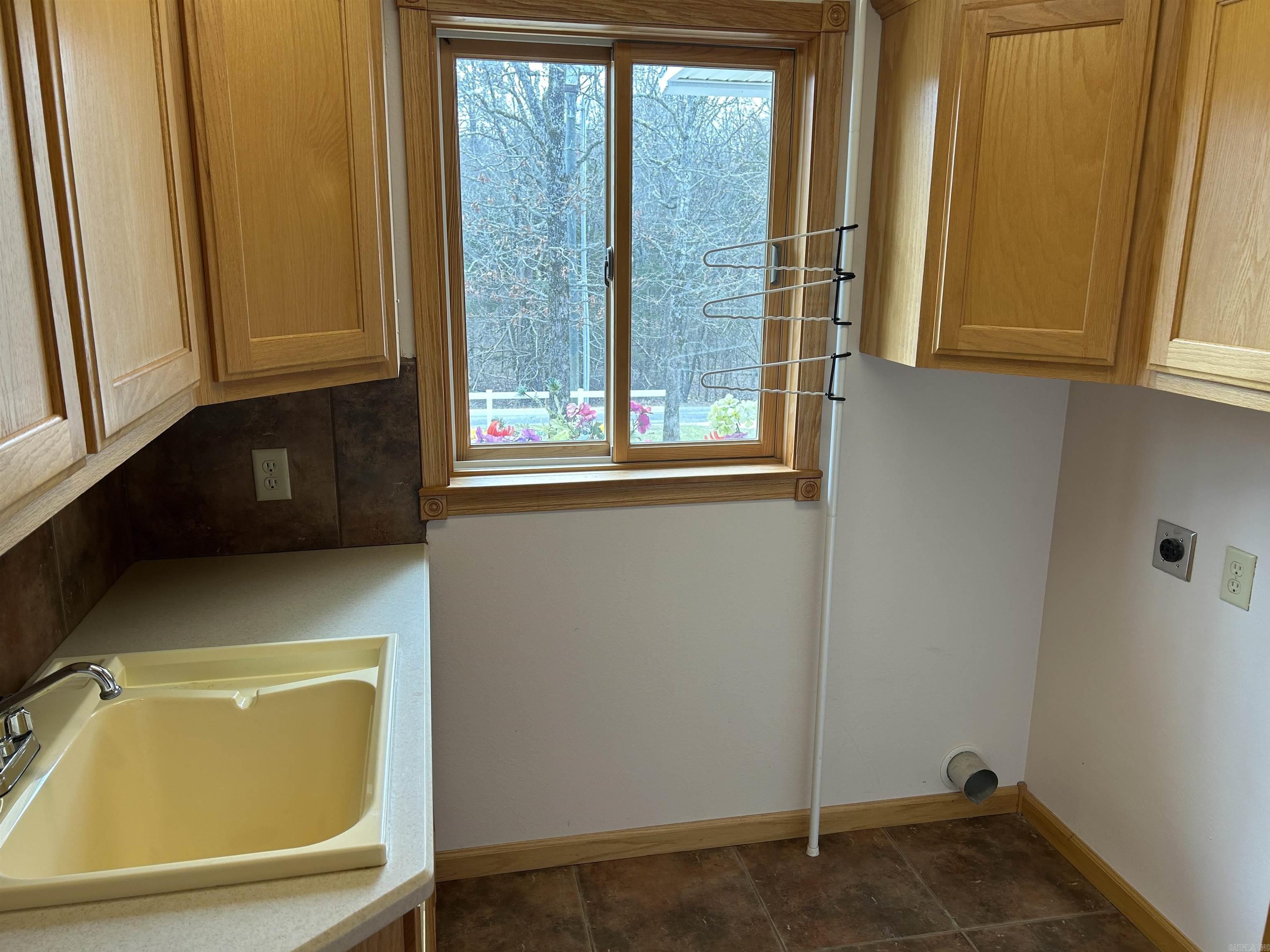 CLIFFVIEW TRACTS - Residential