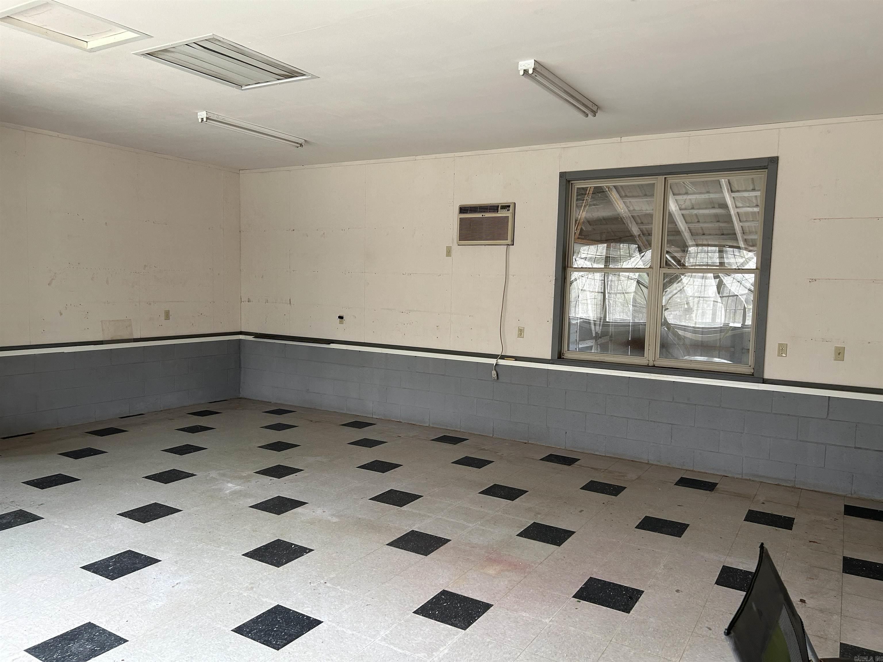 CLIFFVIEW TRACTS - Residential