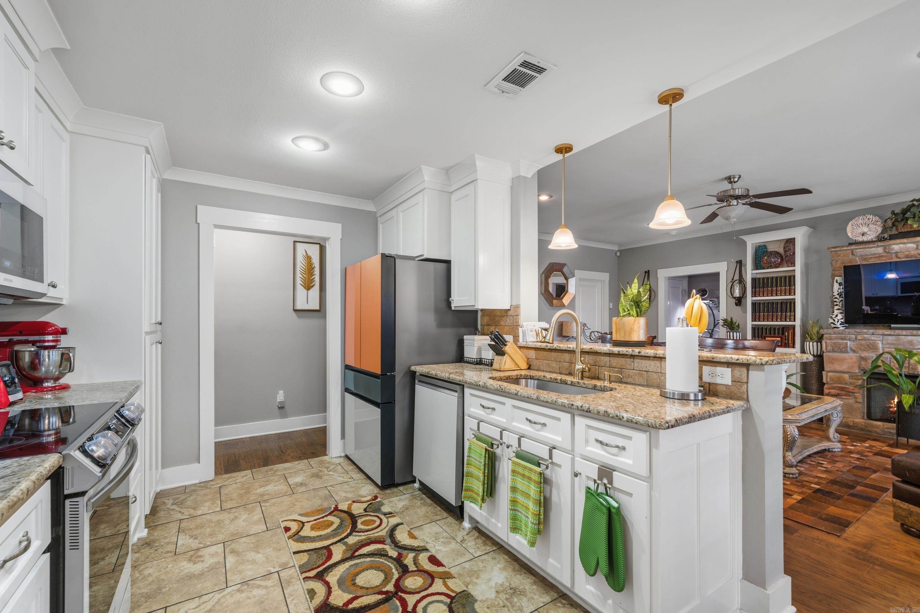 RICHLAND HILLS - Residential