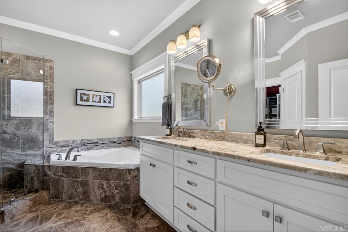 WOODLANDS EDGE - Residential