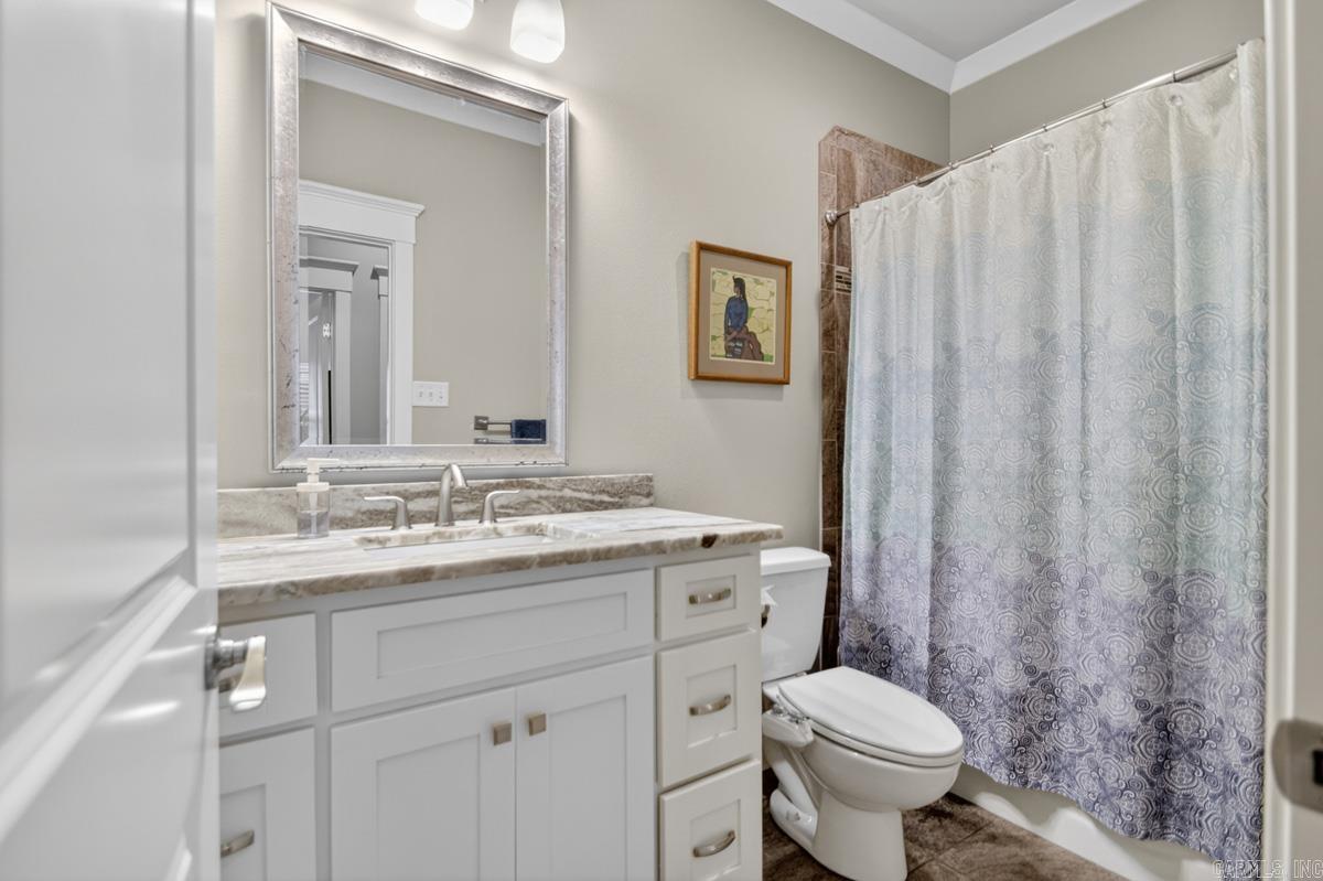 WOODLANDS EDGE - Residential