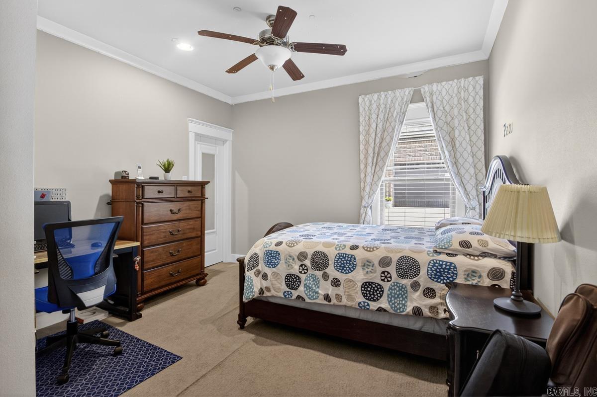 WOODLANDS EDGE - Residential