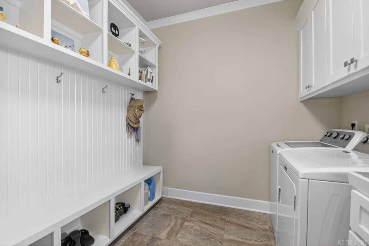 WOODLANDS EDGE - Residential