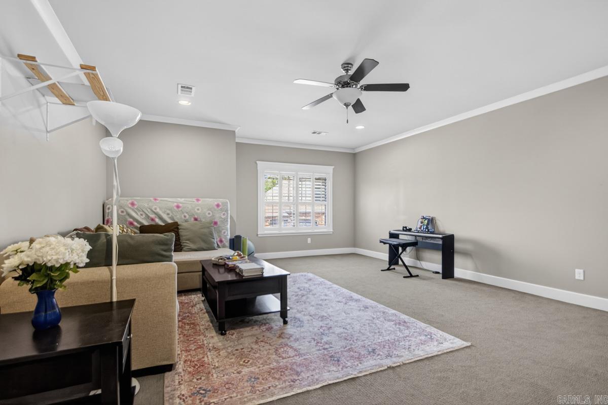 WOODLANDS EDGE - Residential