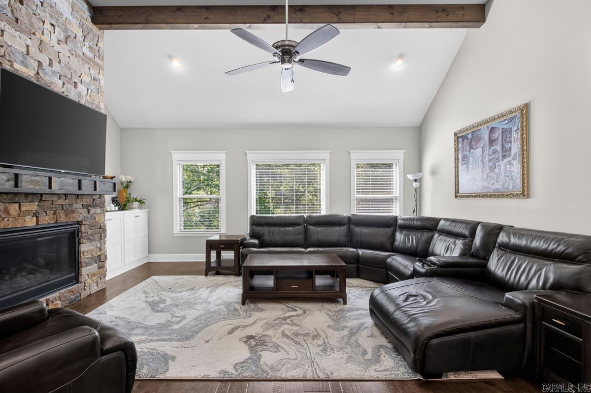 WOODLANDS EDGE - Residential