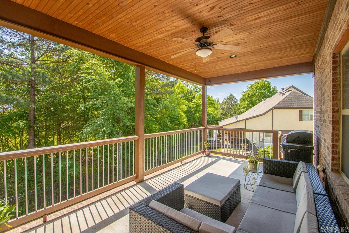 WOODLANDS EDGE - Residential