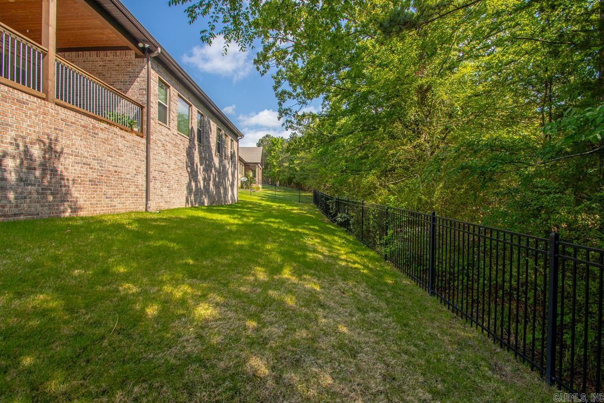 WOODLANDS EDGE - Residential