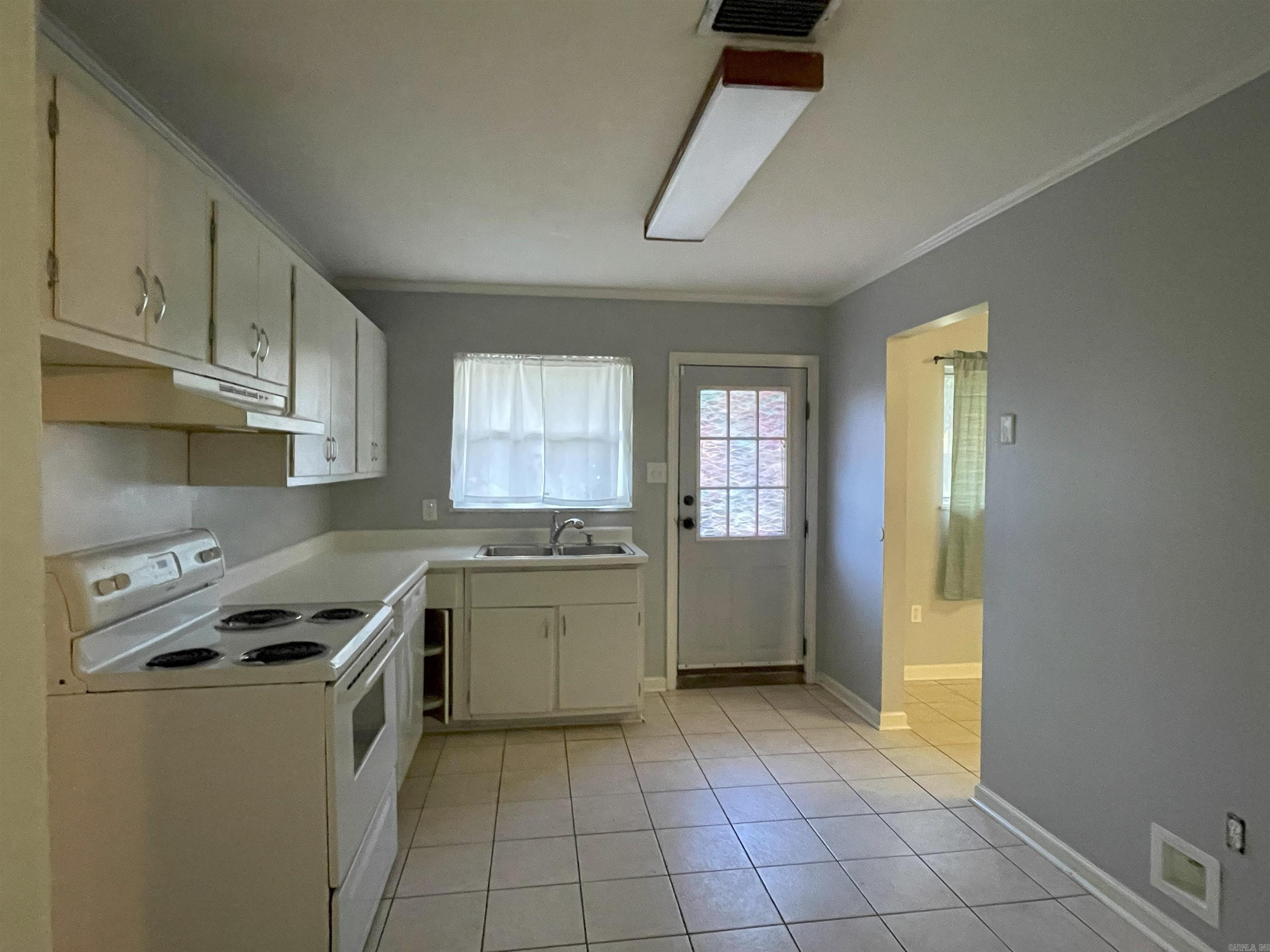 CONWAY MANOR - Residential