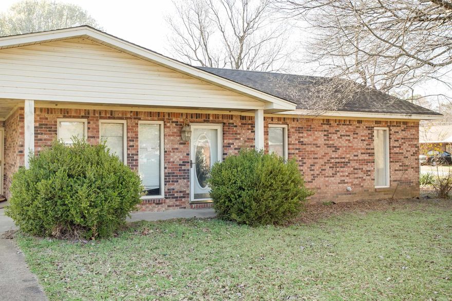 Investor special!!!! nearly 2950 square foot home at well below the appraised value. The front part of home move in or rent ready. The rear addition needs to be completed,so this home will NOT go FHA or VA loan. Taking any and all offers.Home to be sold (AS IS WHERE IS) no warranty.