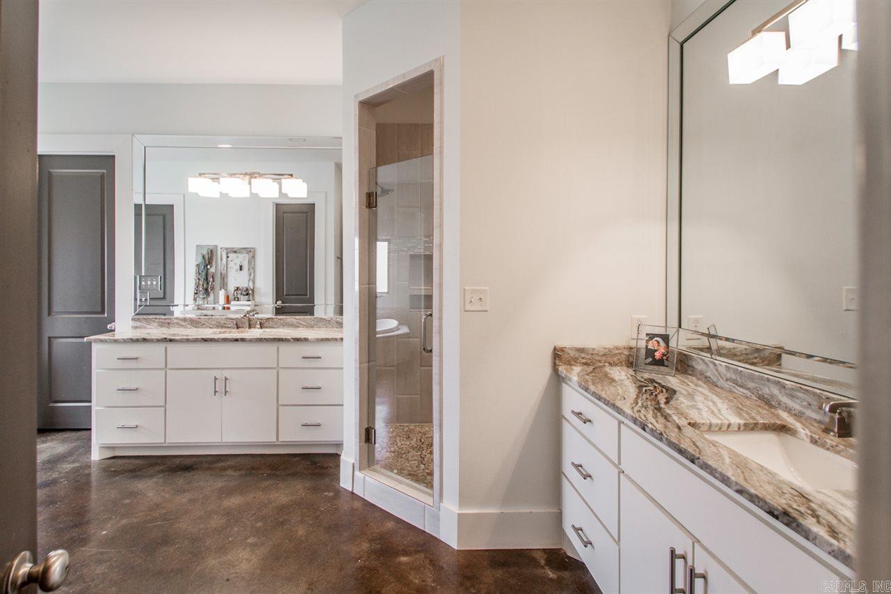 MAUMELLE VALLEY ESTATES - Residential