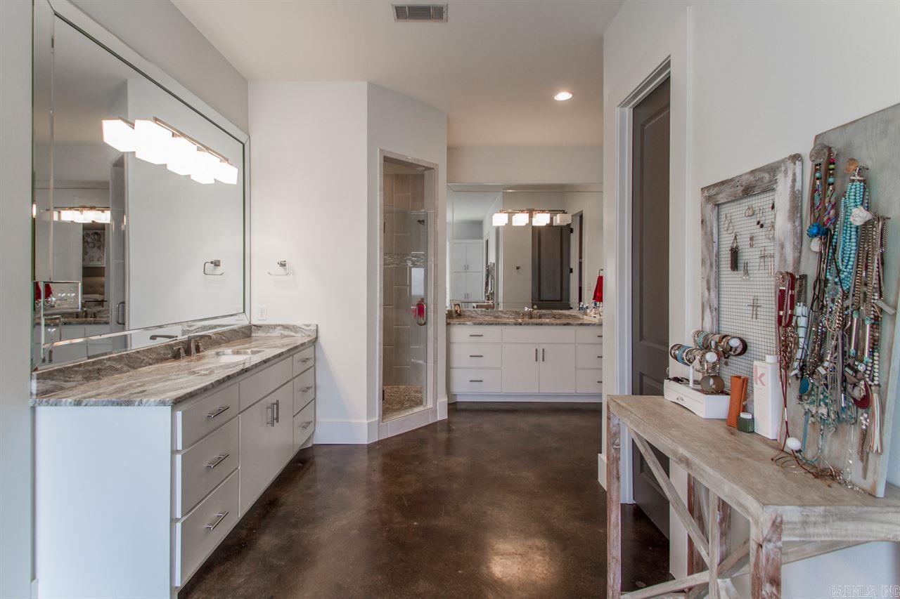 MAUMELLE VALLEY ESTATES - Residential