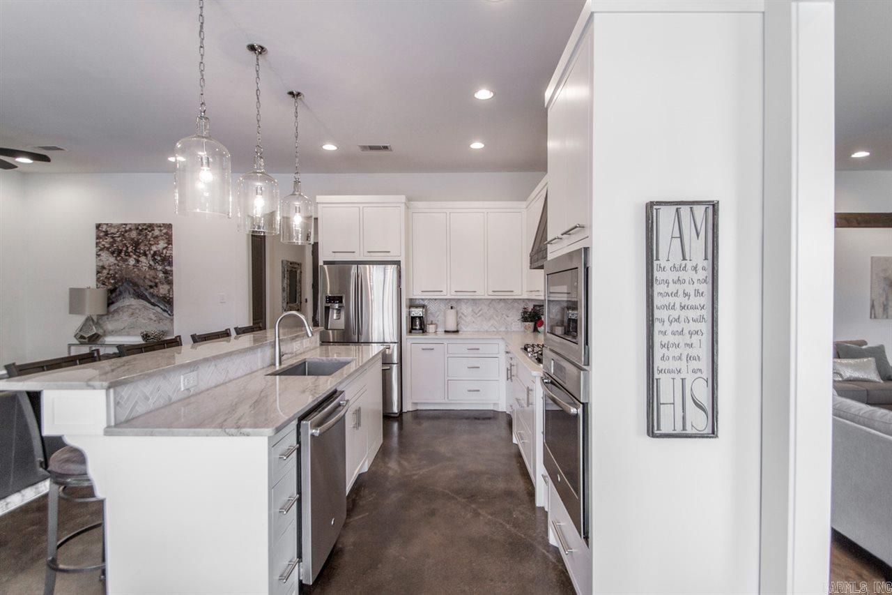 MAUMELLE VALLEY ESTATES - Residential