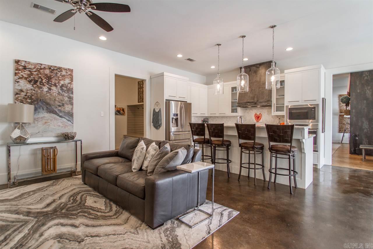 MAUMELLE VALLEY ESTATES - Residential