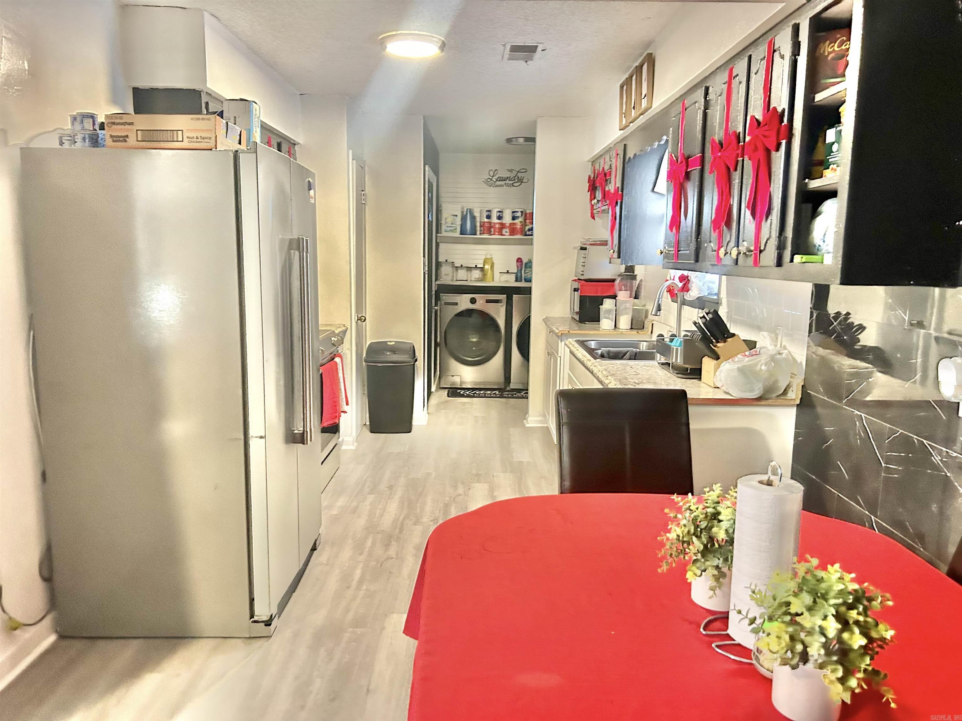 E Ritters 5th - Residential