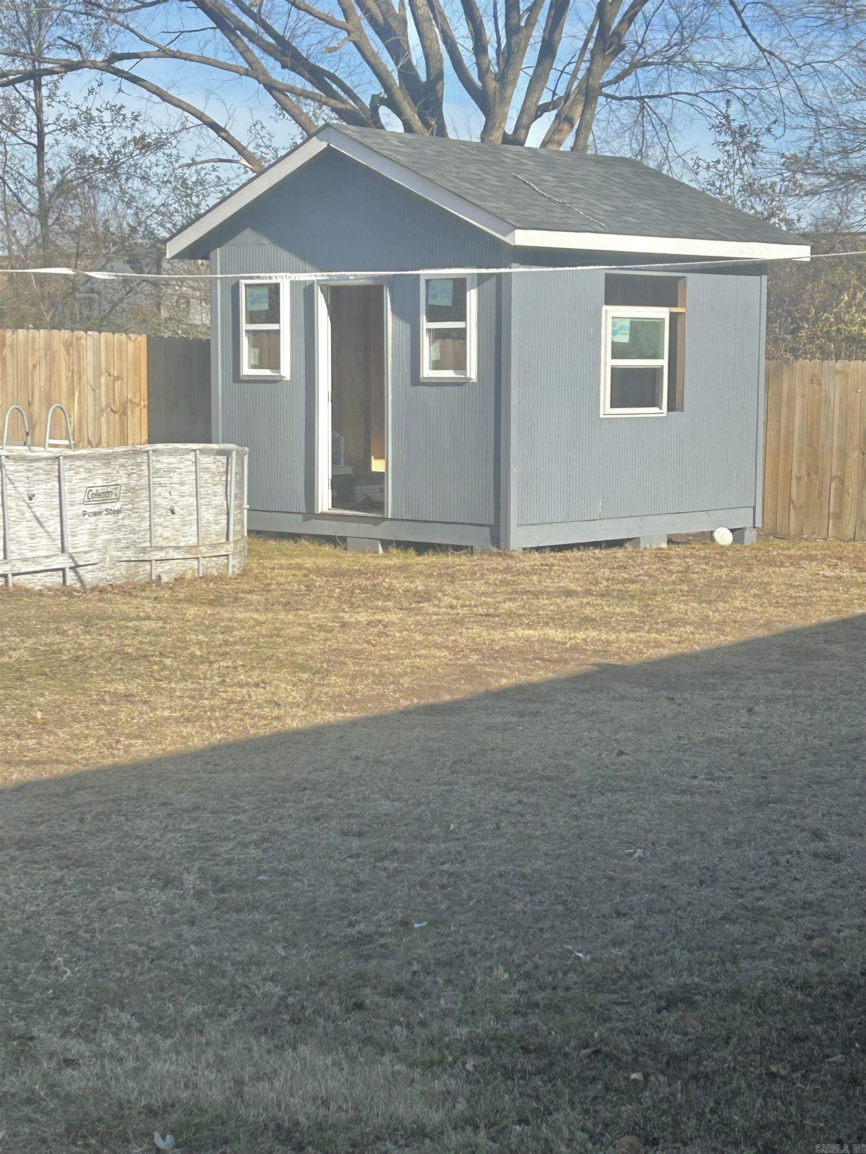 E Ritters 5th - Residential