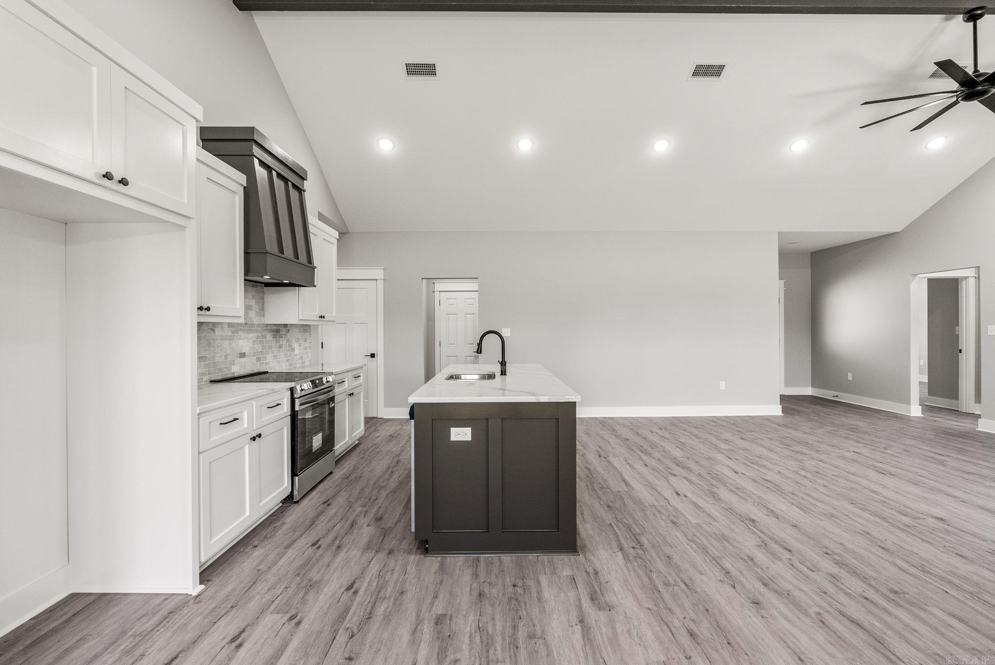 TAYLORS PLACE - Residential