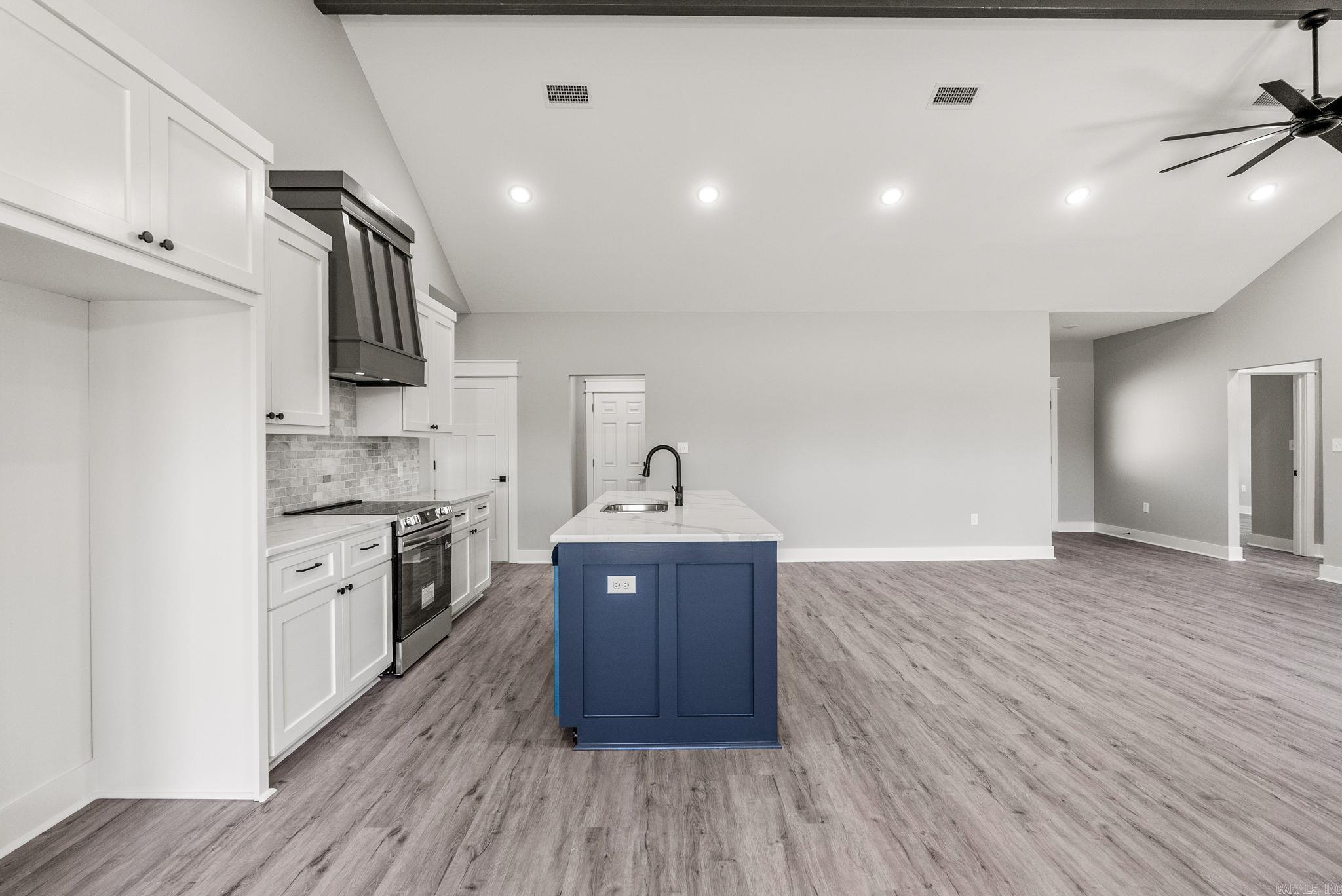 TAYLORS PLACE - Residential