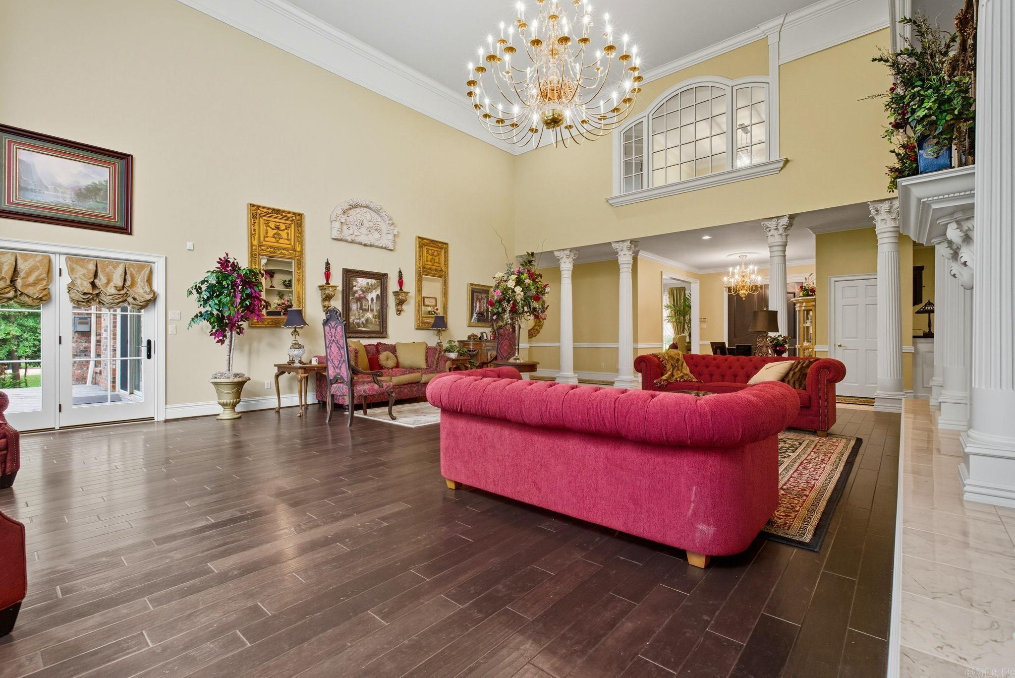CHENAL VALLEY CHENAL CIRCLE - Residential