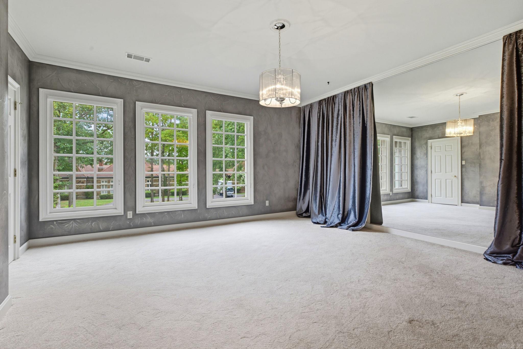 CHENAL VALLEY CHENAL CIRCLE - Residential