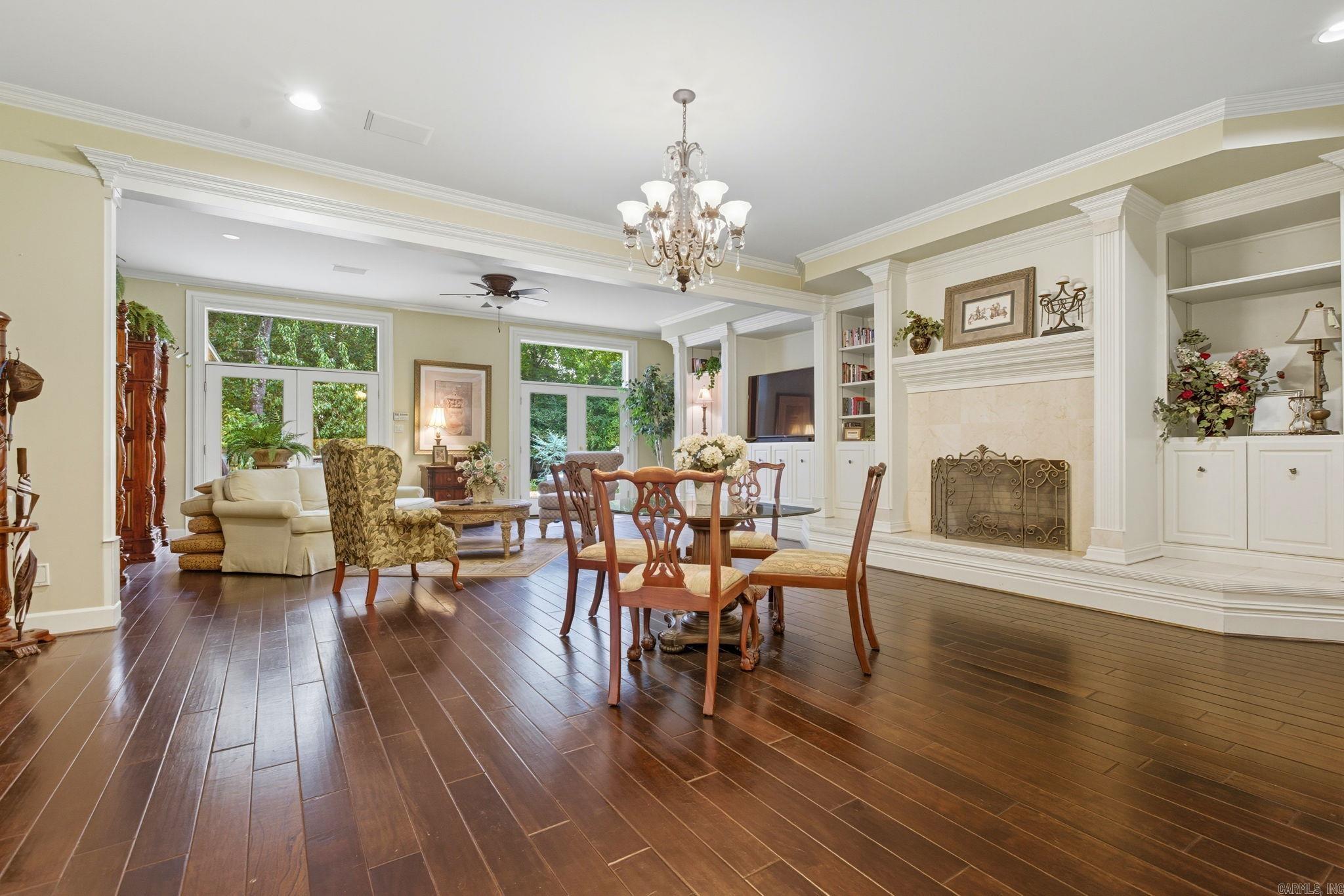 CHENAL VALLEY CHENAL CIRCLE - Residential