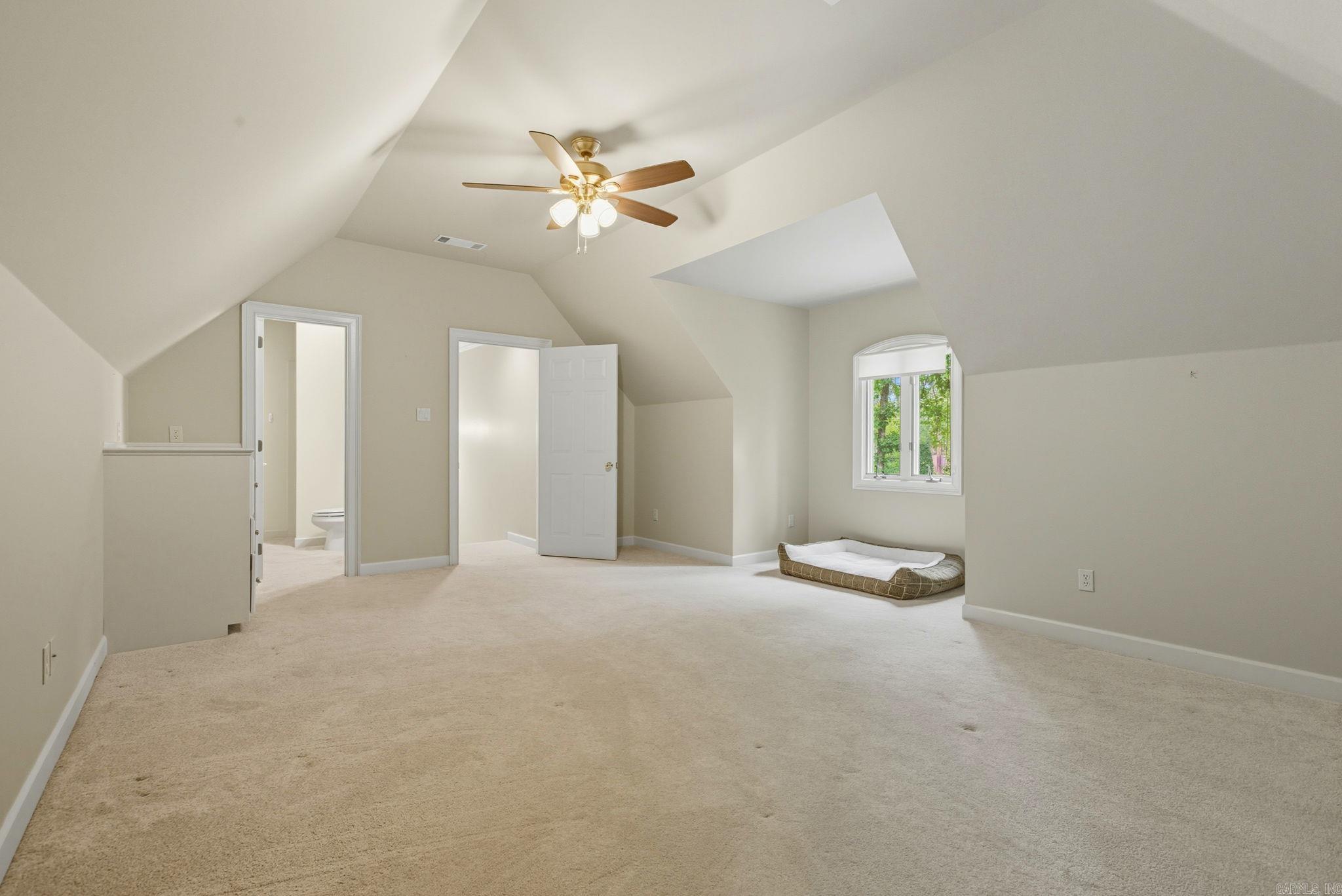 CHENAL VALLEY CHENAL CIRCLE - Residential