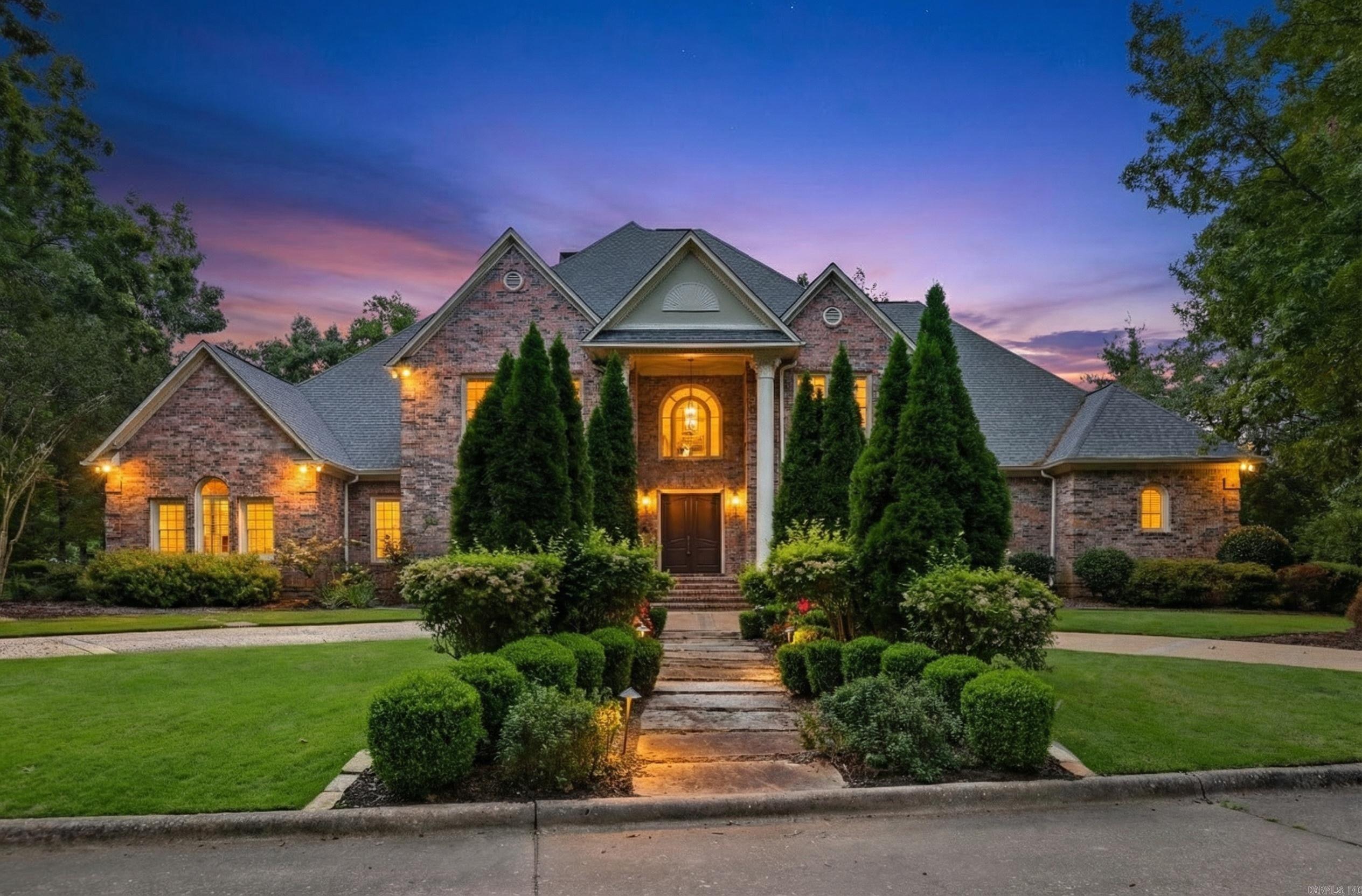 CHENAL VALLEY CHENAL CIRCLE - Residential