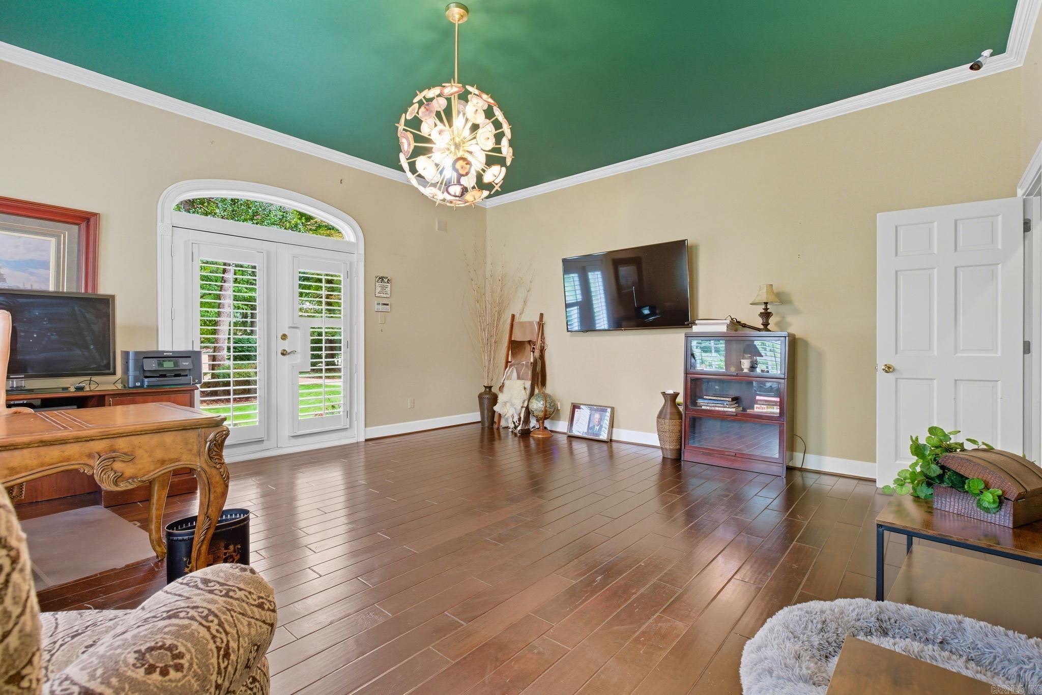 CHENAL VALLEY CHENAL CIRCLE - Residential
