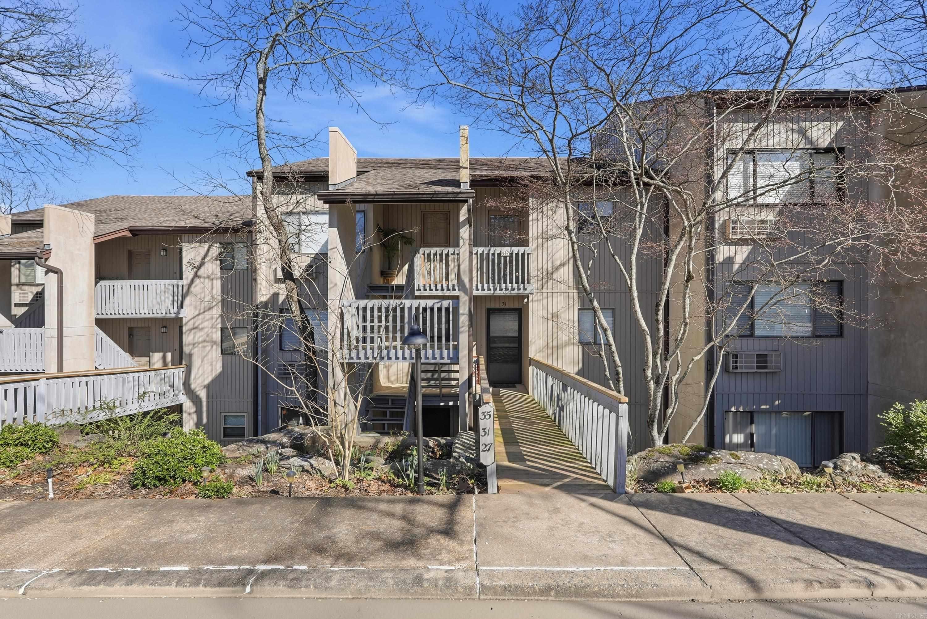 CLIFFSIDE LODGE - Residential