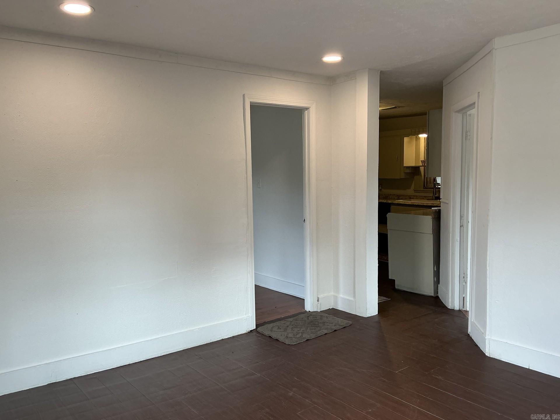 FOREST HILLS - Residential