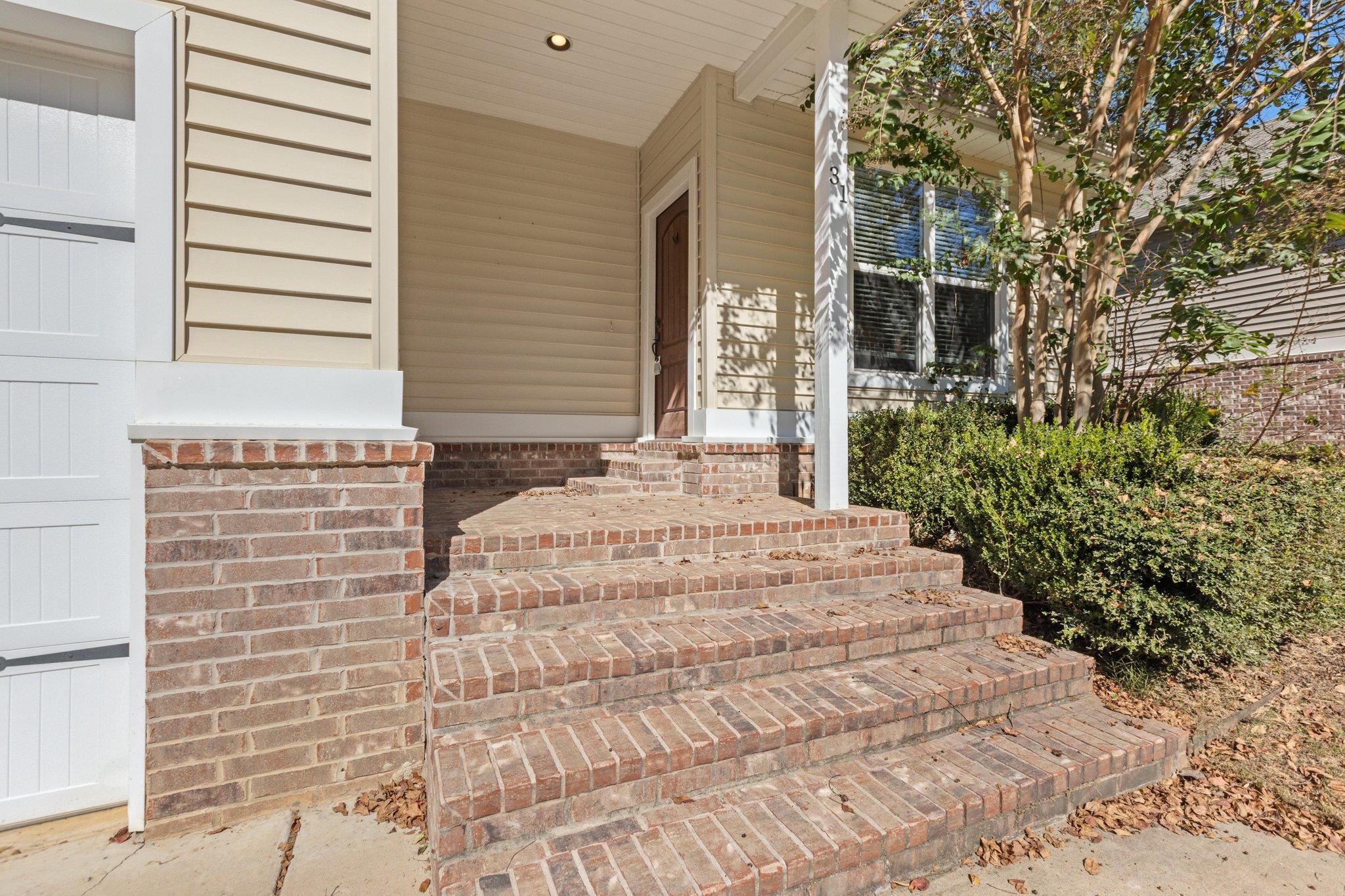 SUMMER WOOD - Residential