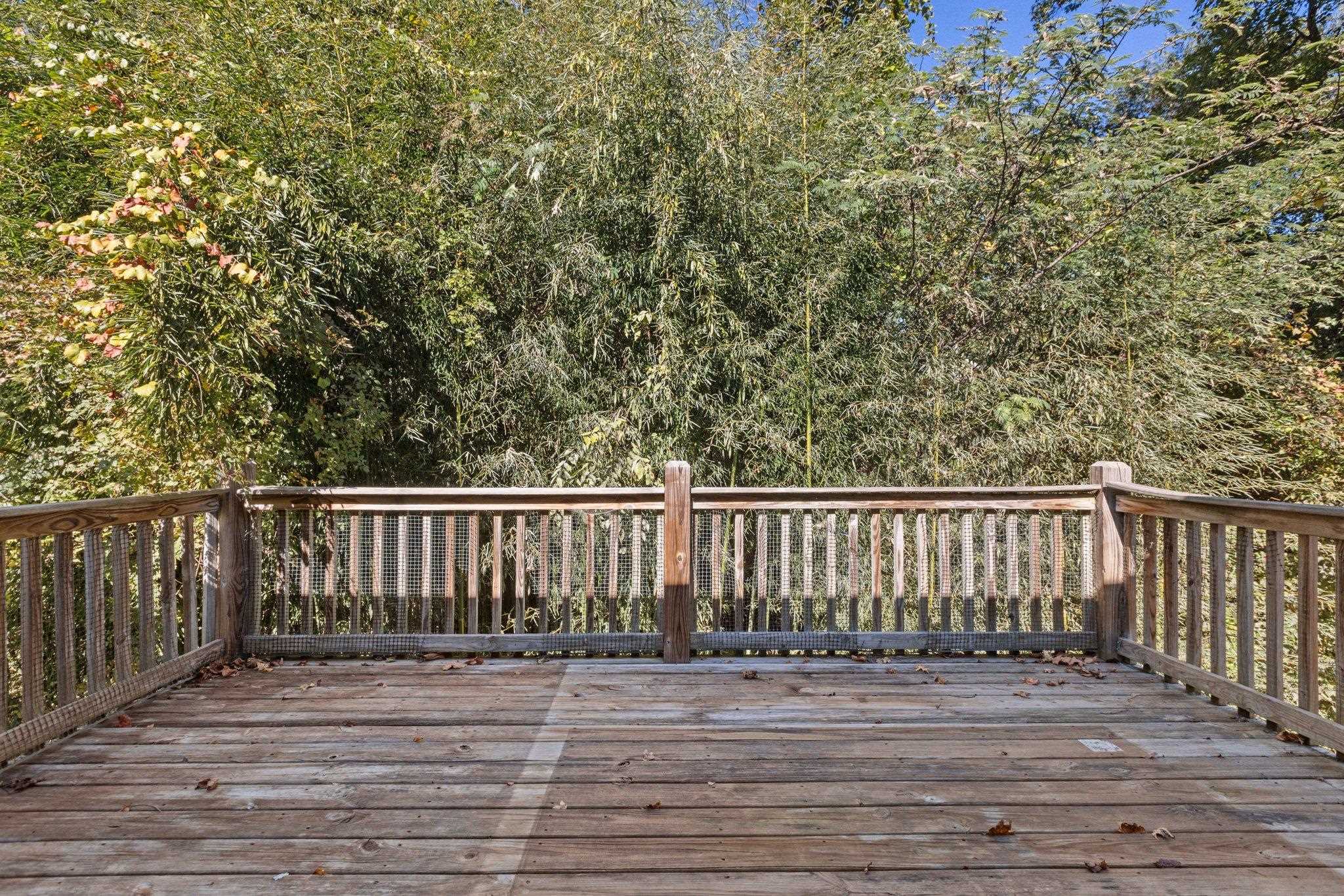 SUMMER WOOD - Residential