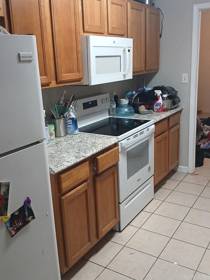 OLD MEADOWS - Residential