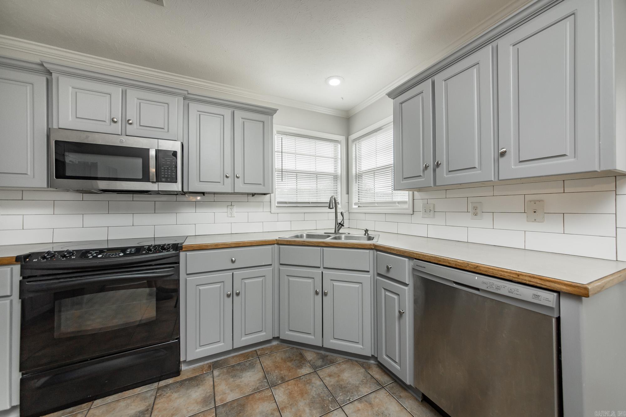 SILVER SPRINGS PH I - Residential