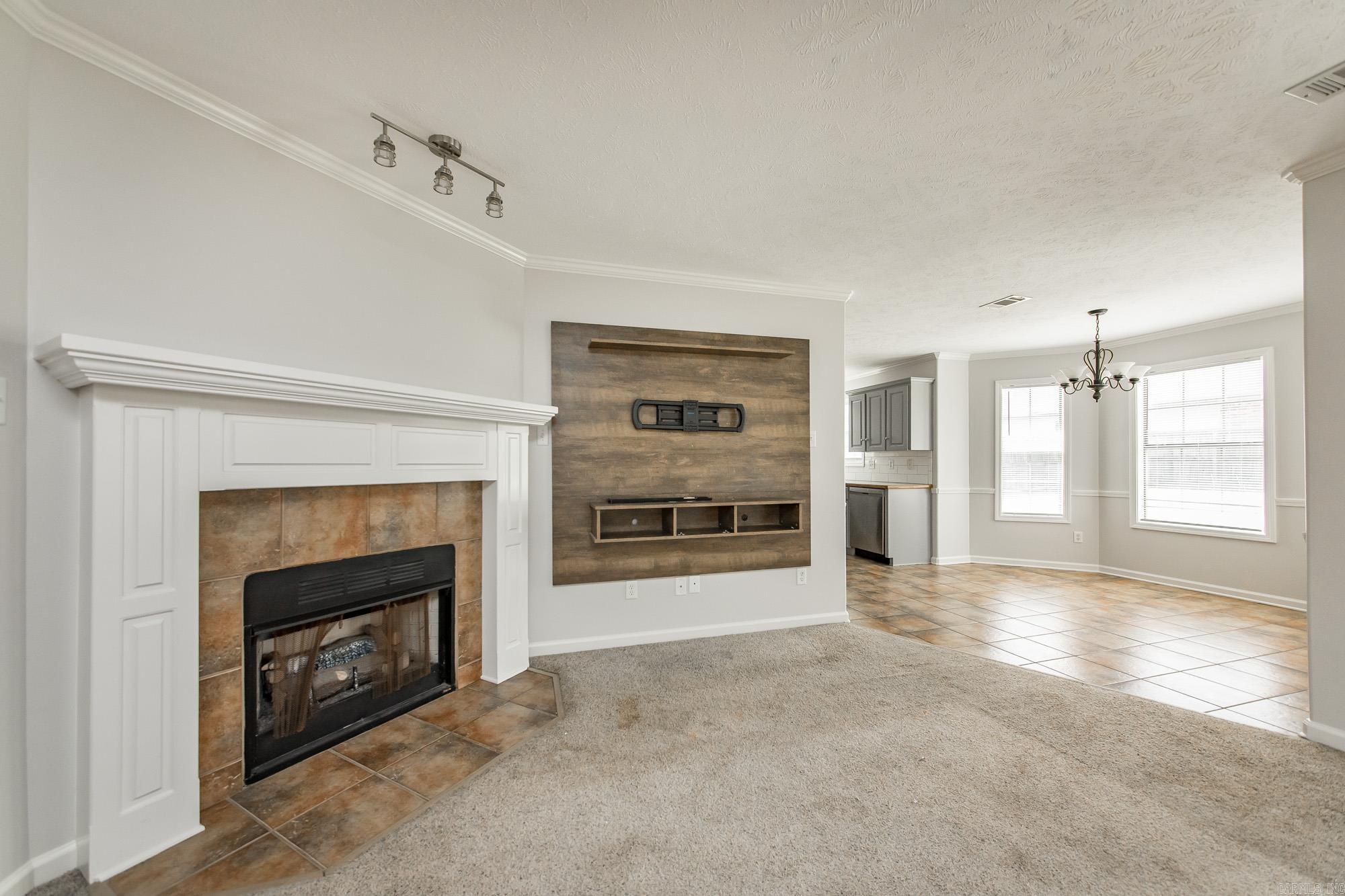 SILVER SPRINGS PH I - Residential