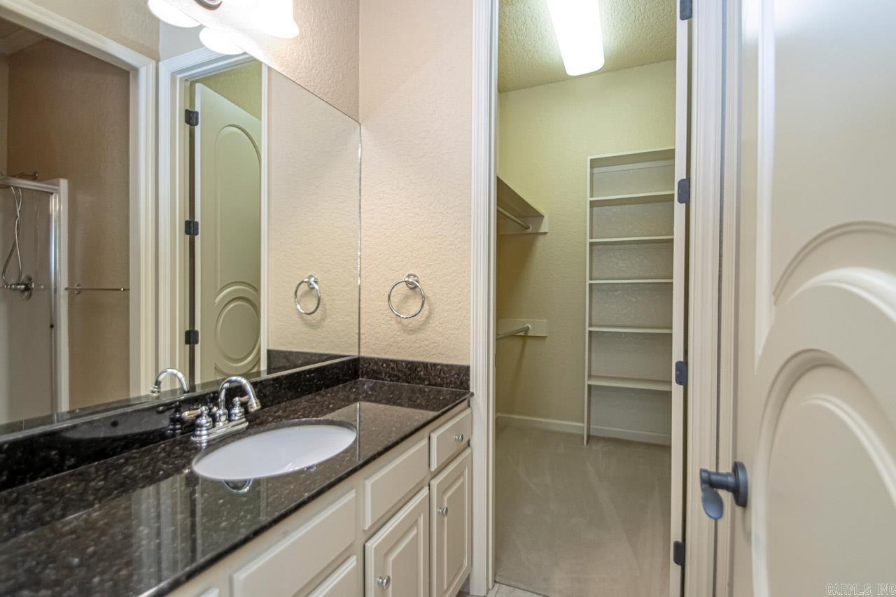 WELLINGTON POINTE - Residential