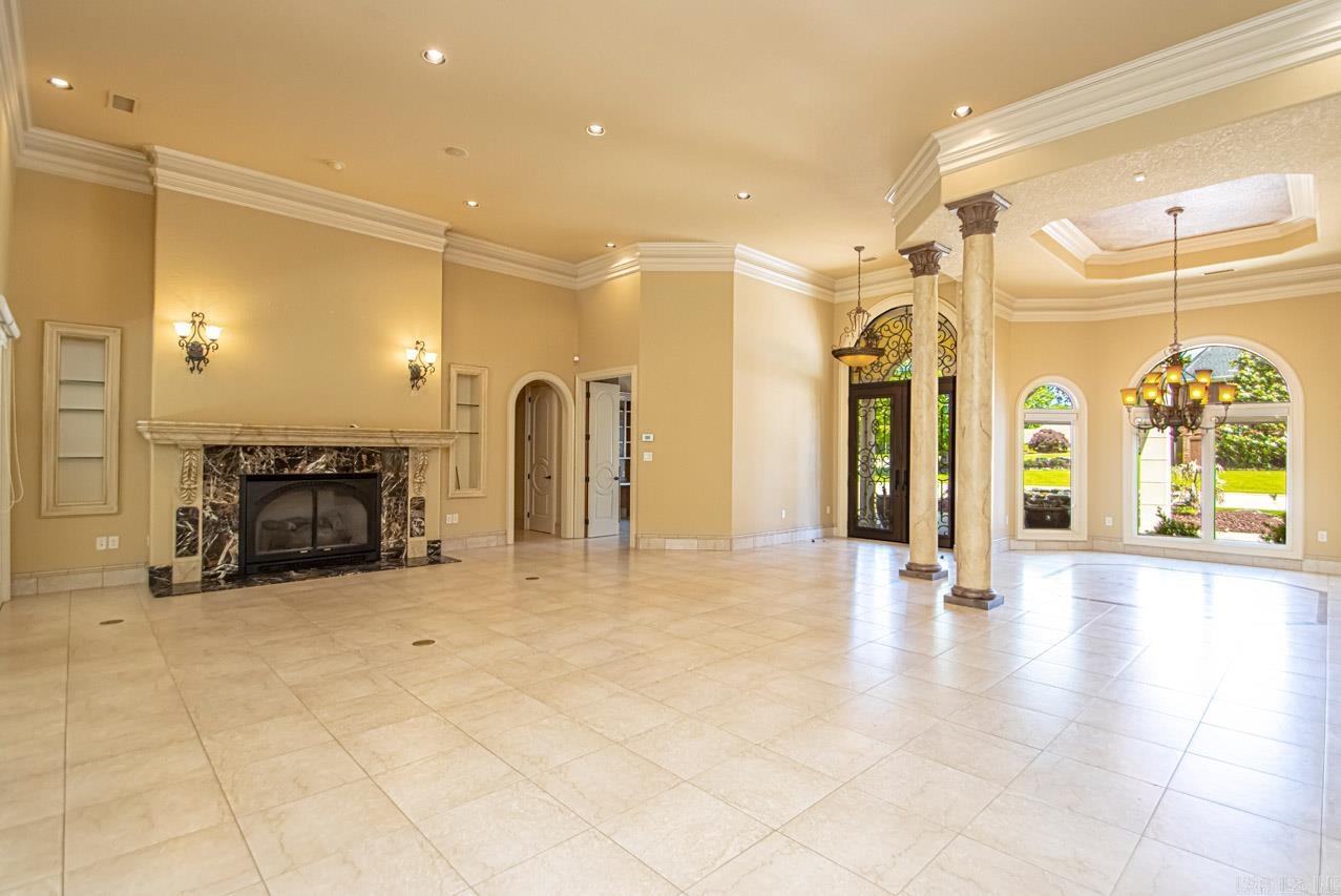 WELLINGTON POINTE - Residential