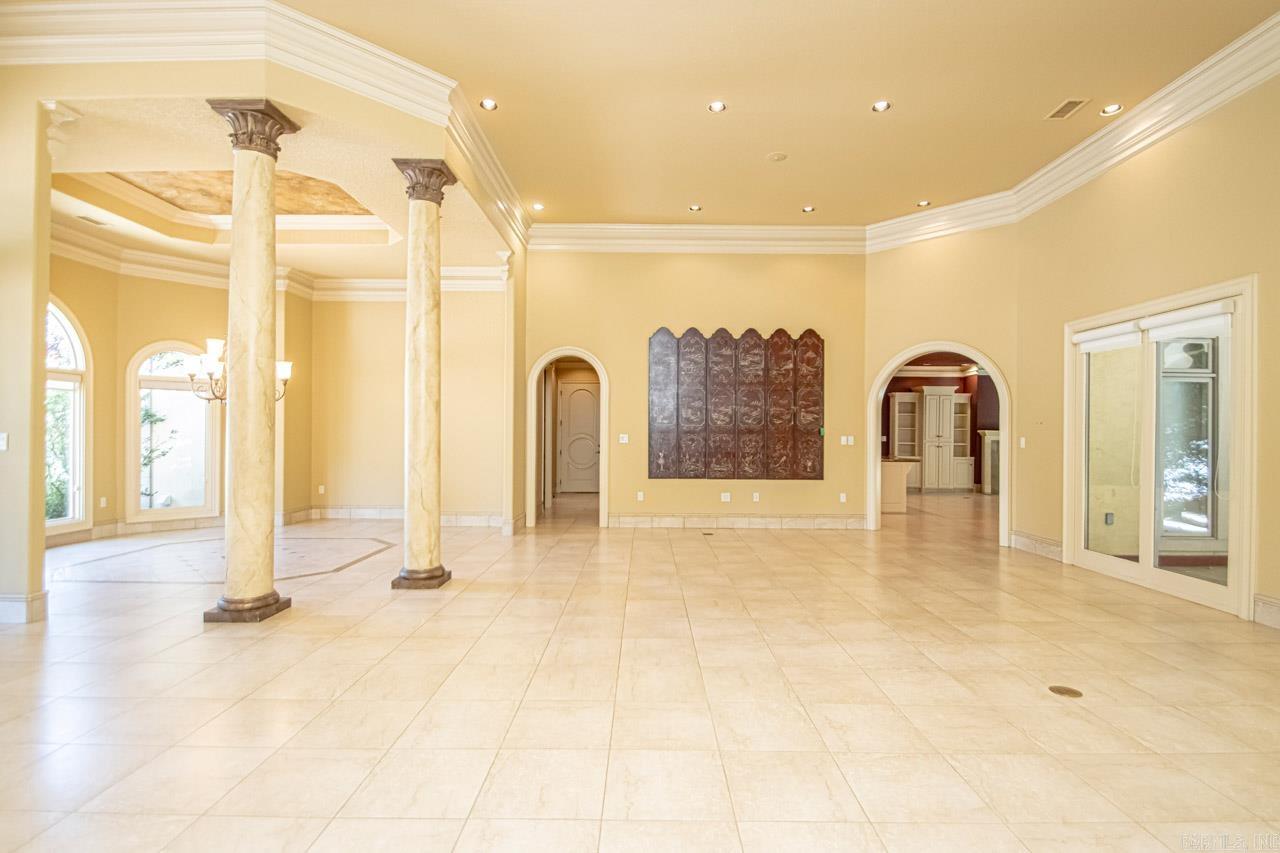 WELLINGTON POINTE - Residential