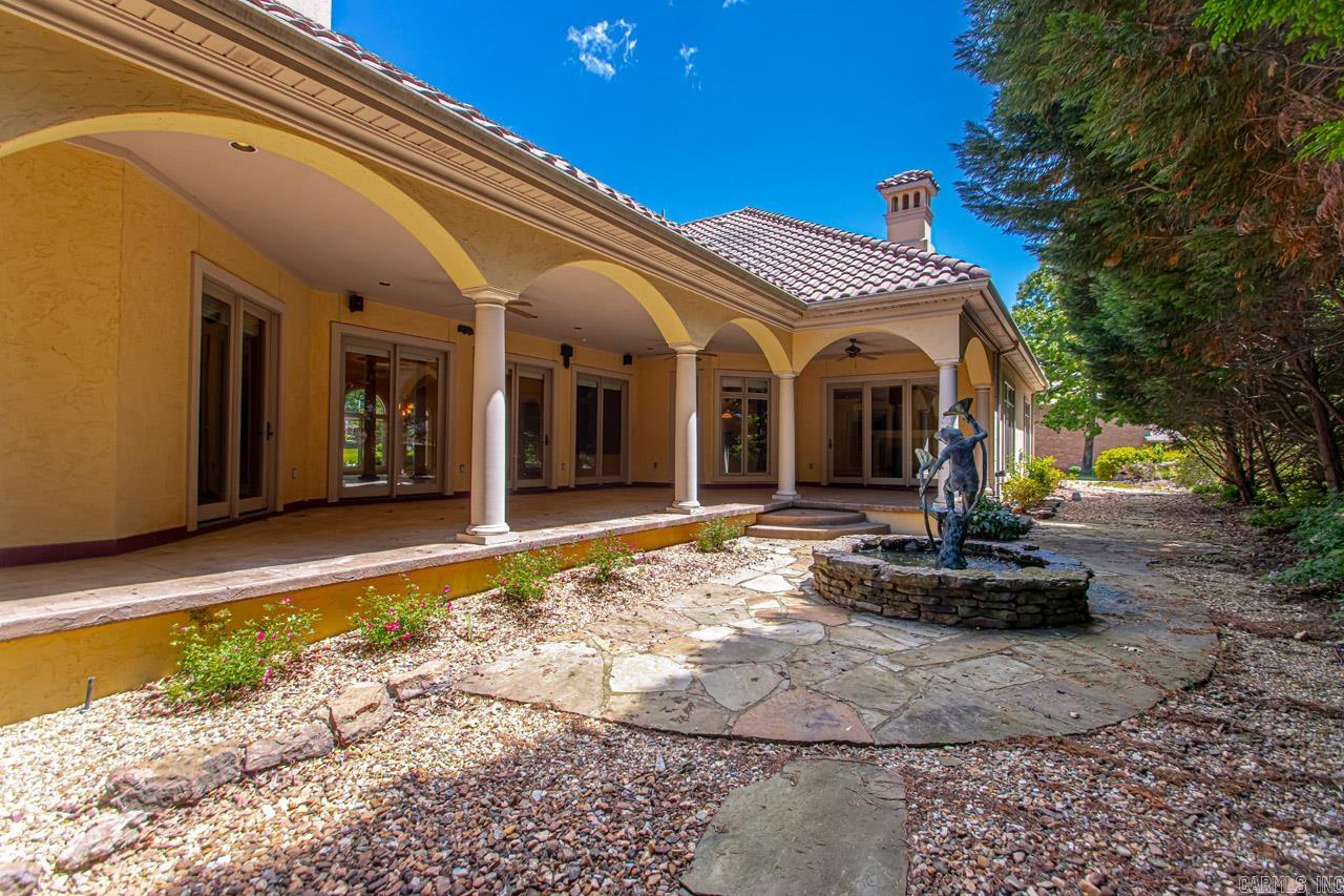 WELLINGTON POINTE - Residential