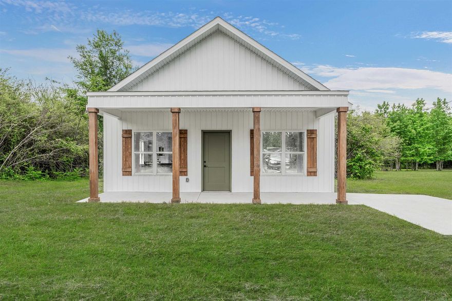 Charming rural retreat on approximately .75 acres in Ward! This 2-bedroom, 1-bath traditional home offers 800 +/- sq ft of comfortable living space with all bedrooms conveniently located on the main level. Inside, you’ll find luxury vinyl flooring, an eat-in kitchen, dishwasher, and low-maintenance one-story living. The metal/vinyl siding, composition roof, slab foundation, and paved road access add to the home’s practicality and appeal. Outside, enjoy peaceful country-style living with plenty of space to spread out while still being conveniently located. Perfect for first-time buyers or investors looking for a great opportunity with room to enjoy the outdoors!