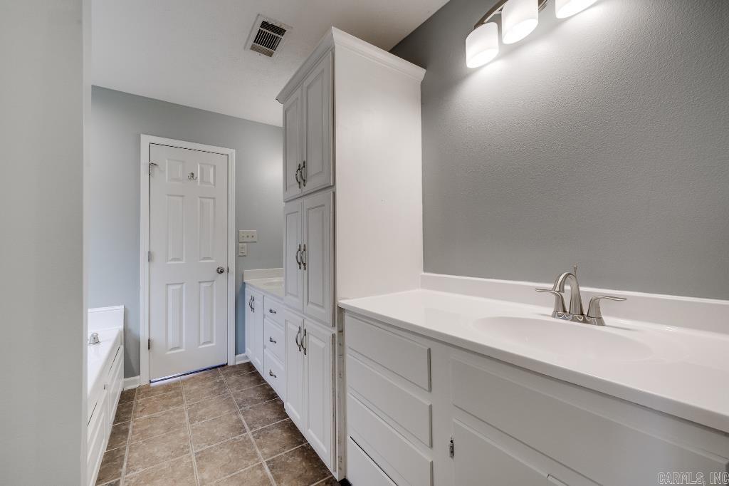 VALLEY ELMS S/D - Residential