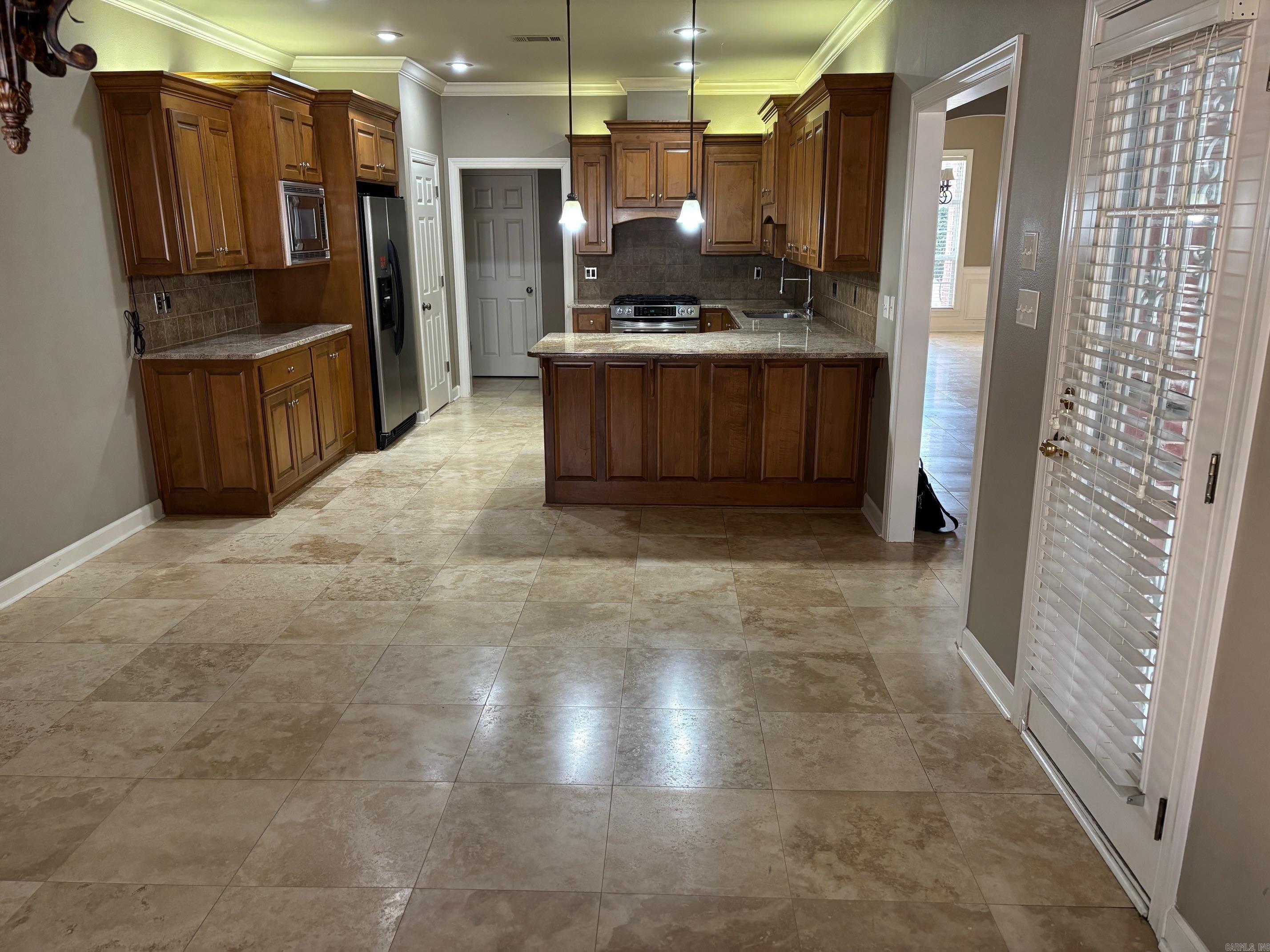 THE VILLAGES OF WELLINGTON - Residential Lease