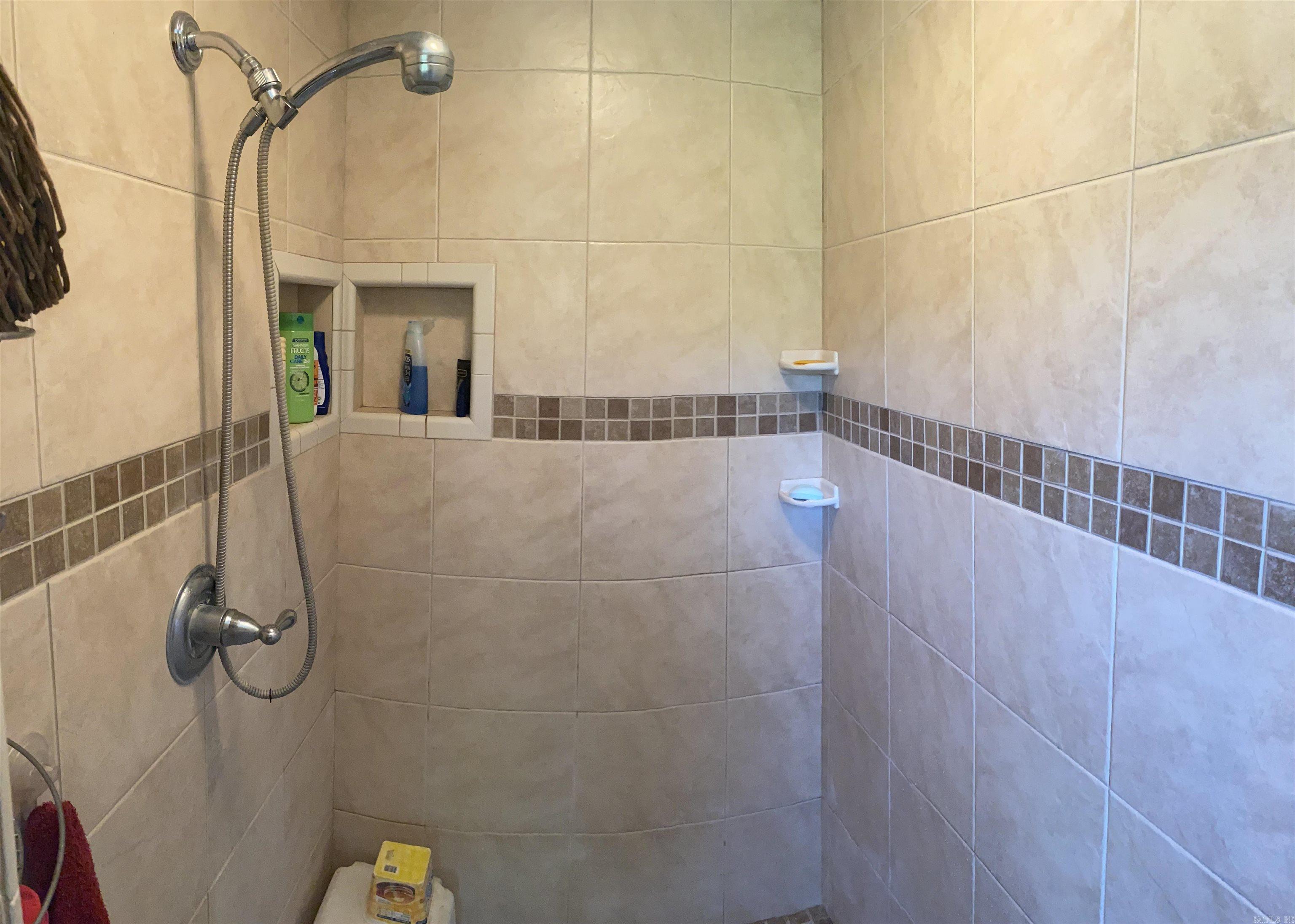 LANCASTER-TUBBS CREEK - Residential