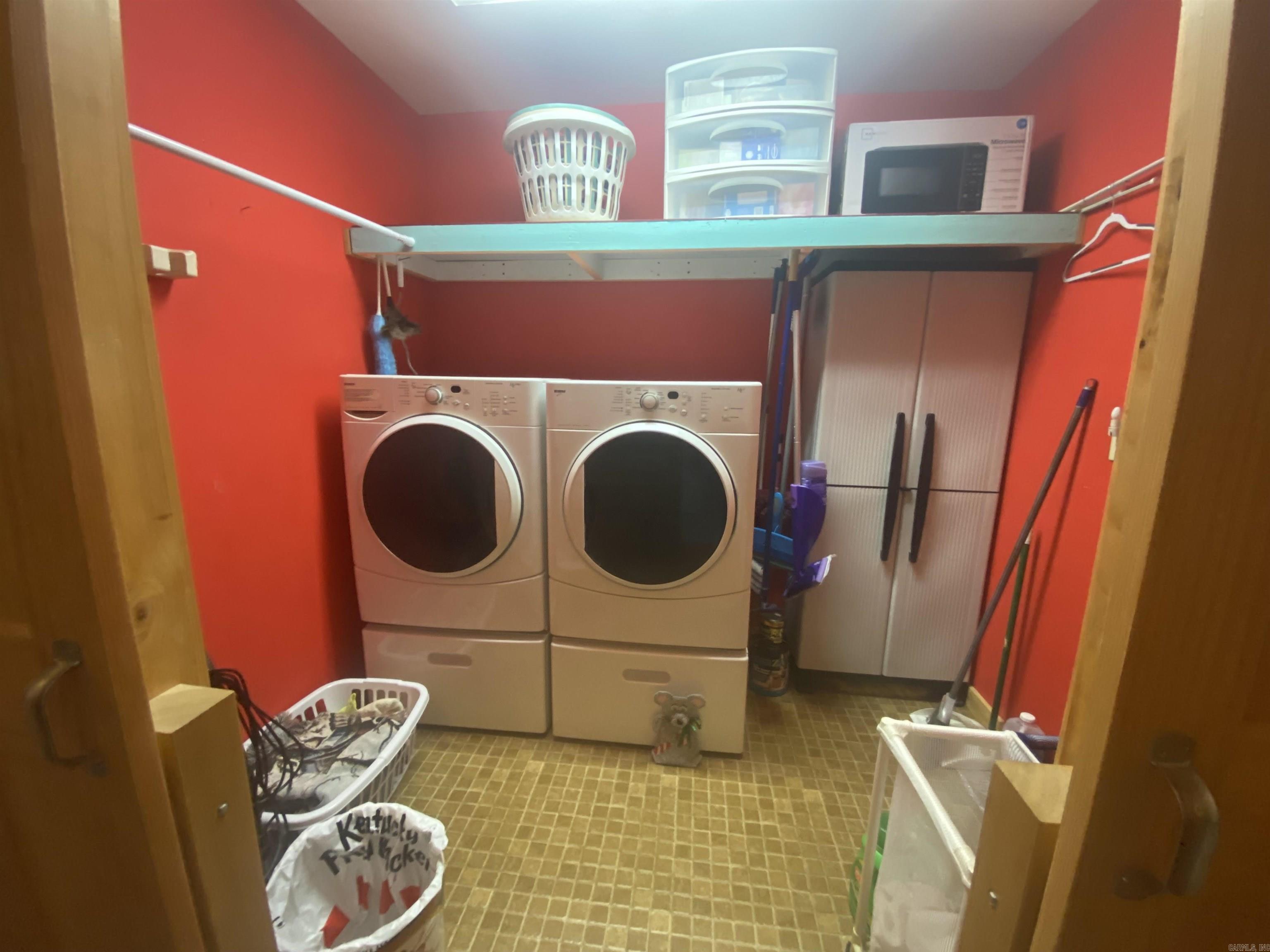 LANCASTER-TUBBS CREEK - Residential