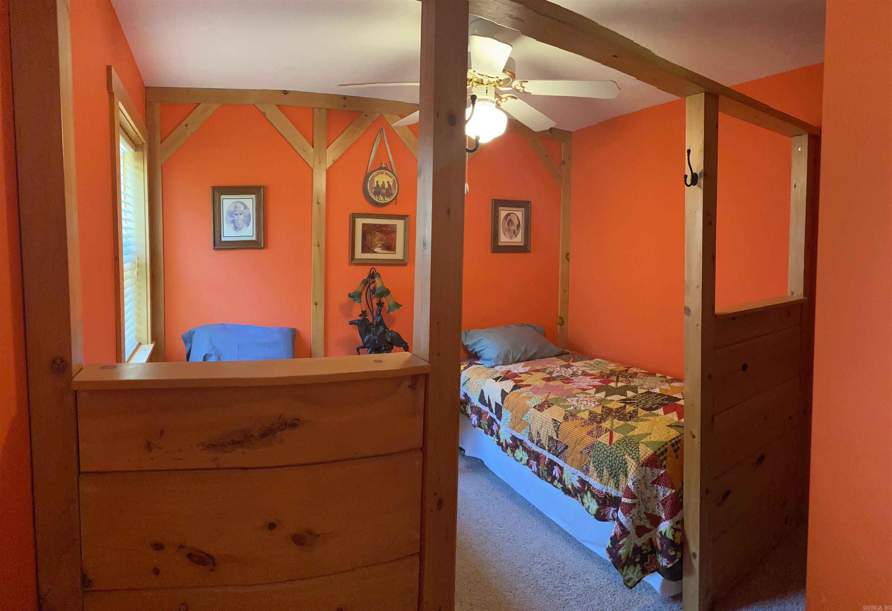 LANCASTER-TUBBS CREEK - Residential