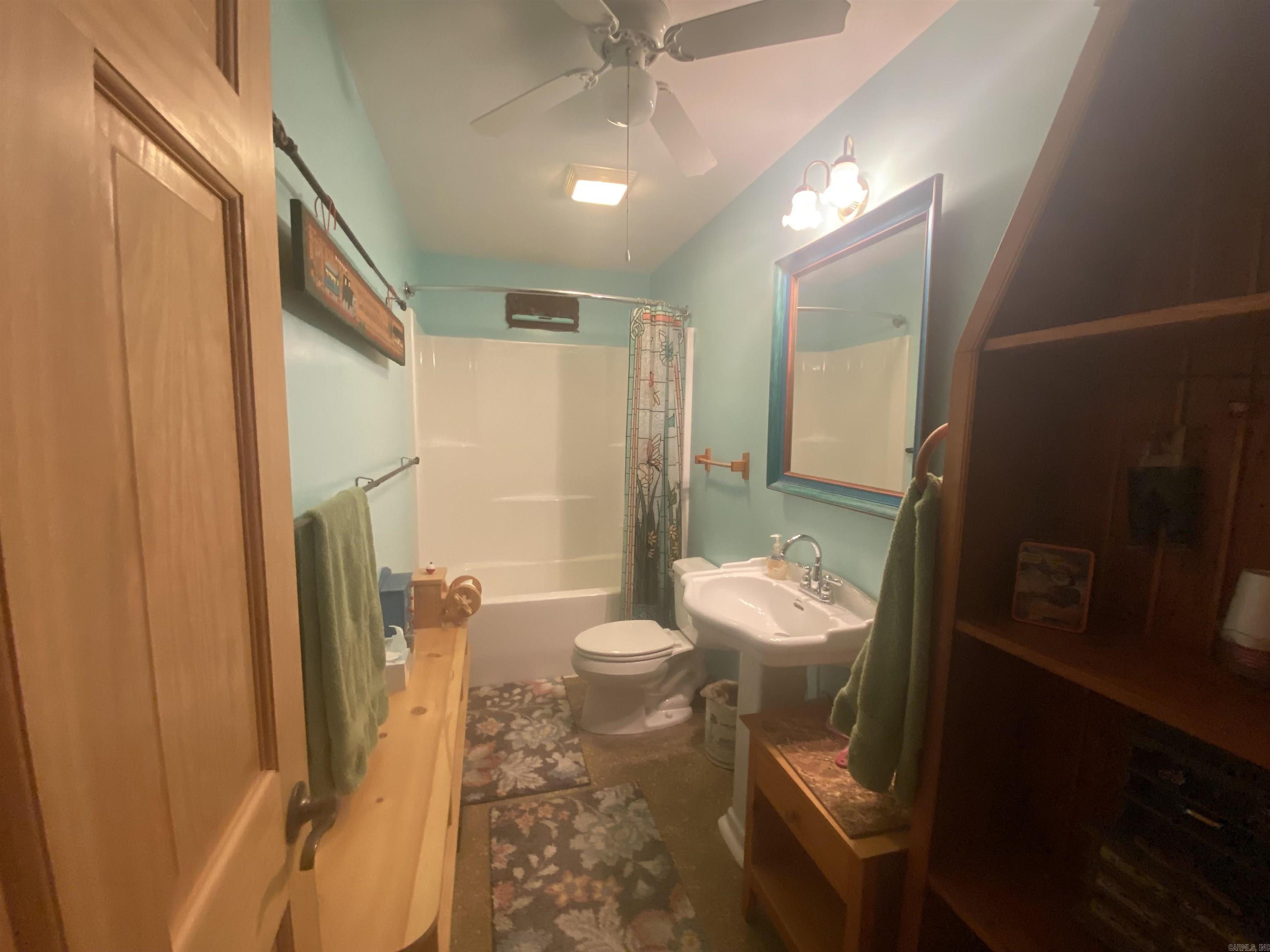 LANCASTER-TUBBS CREEK - Residential